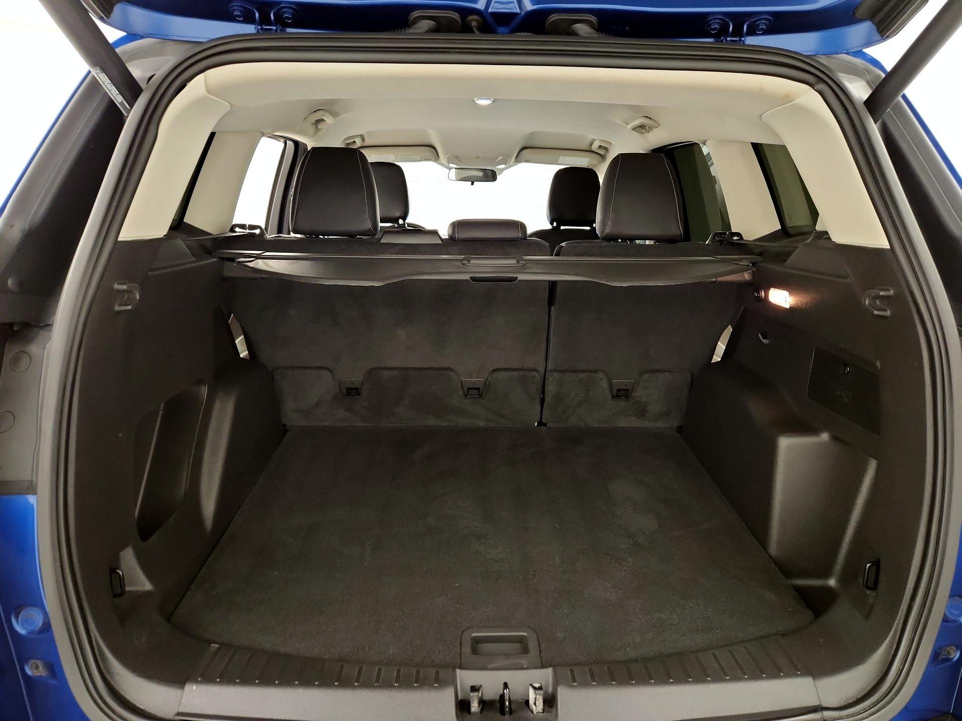 Thumbnail: 2019 Ford Escape - 20