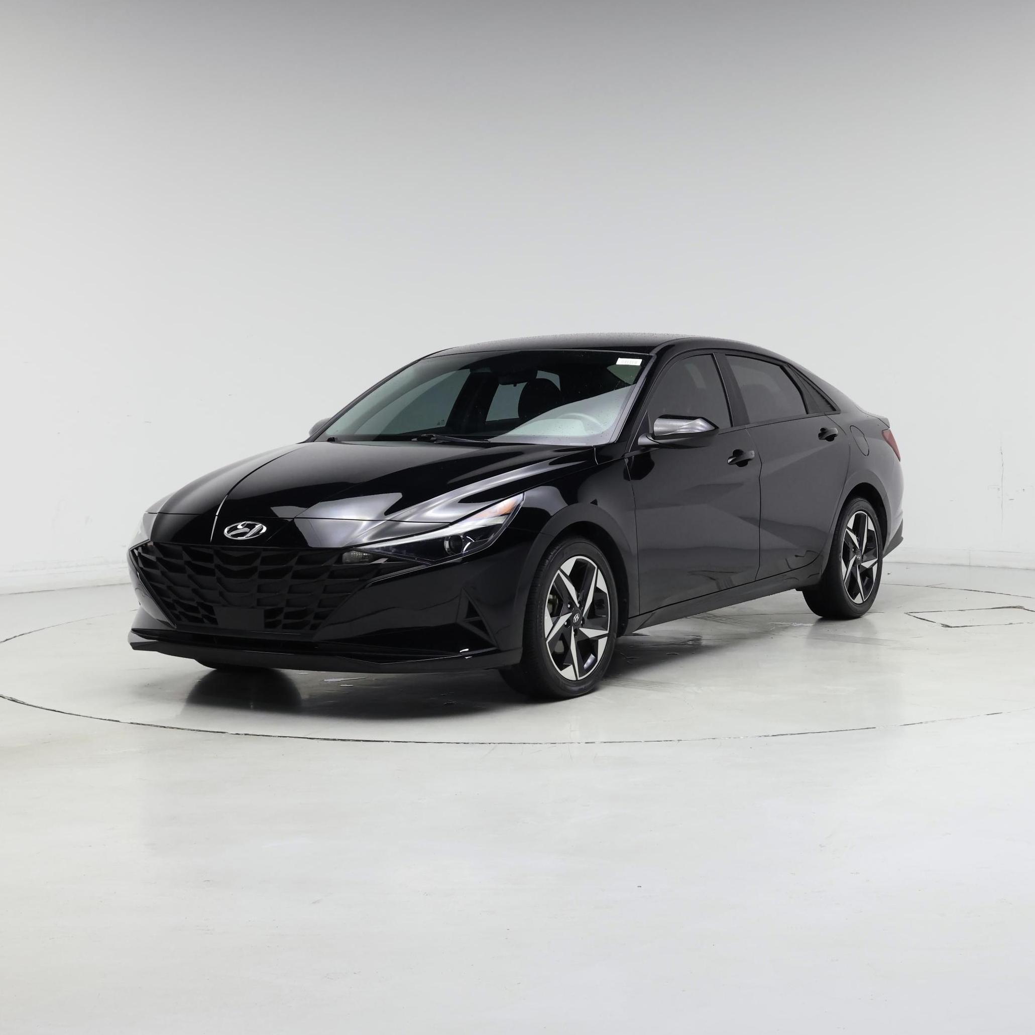 Thumbnail: 2023 Hyundai Elantra - 4