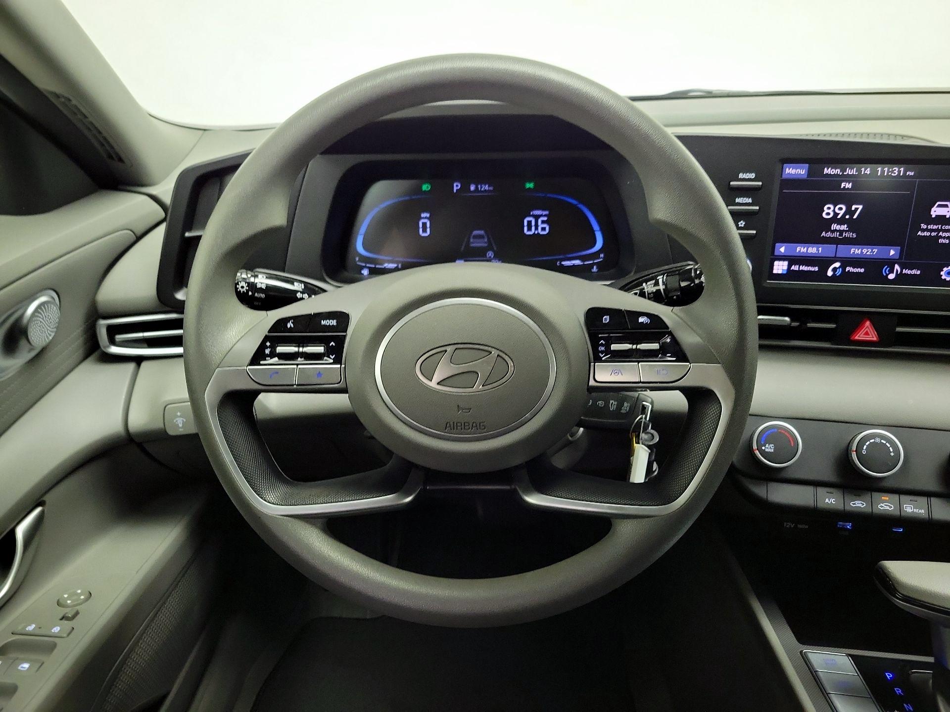 Thumbnail: 2024 Hyundai Elantra - 10