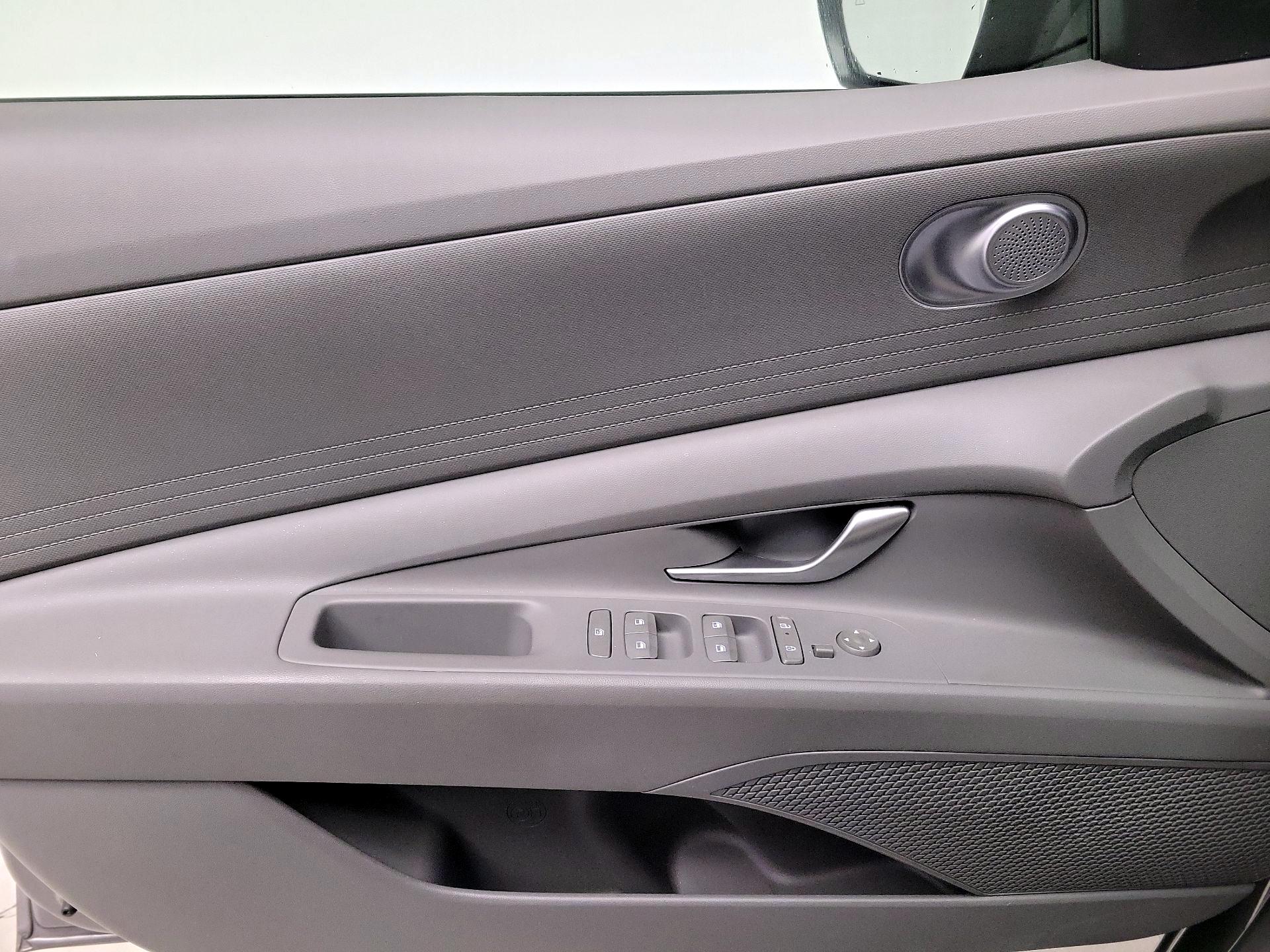 Thumbnail: 2024 Hyundai Elantra - 12