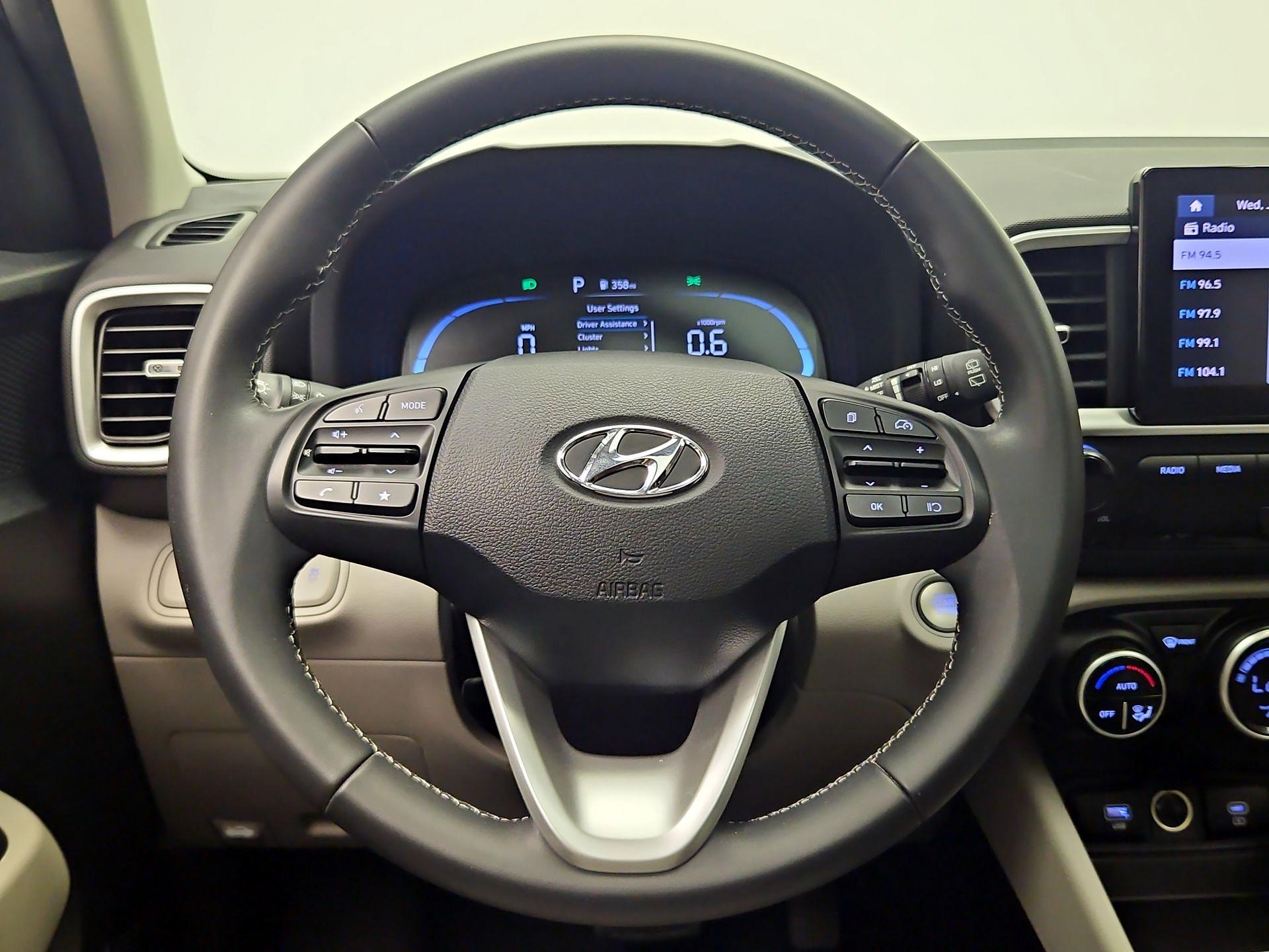 Thumbnail: 2024 Hyundai Venue - 10