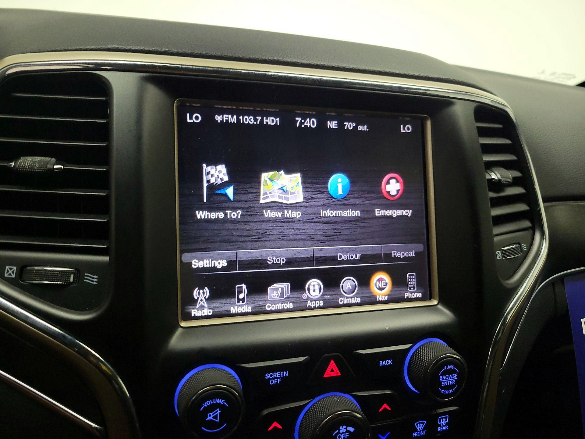 Thumbnail: 2017 Jeep Grand Cherokee - 14