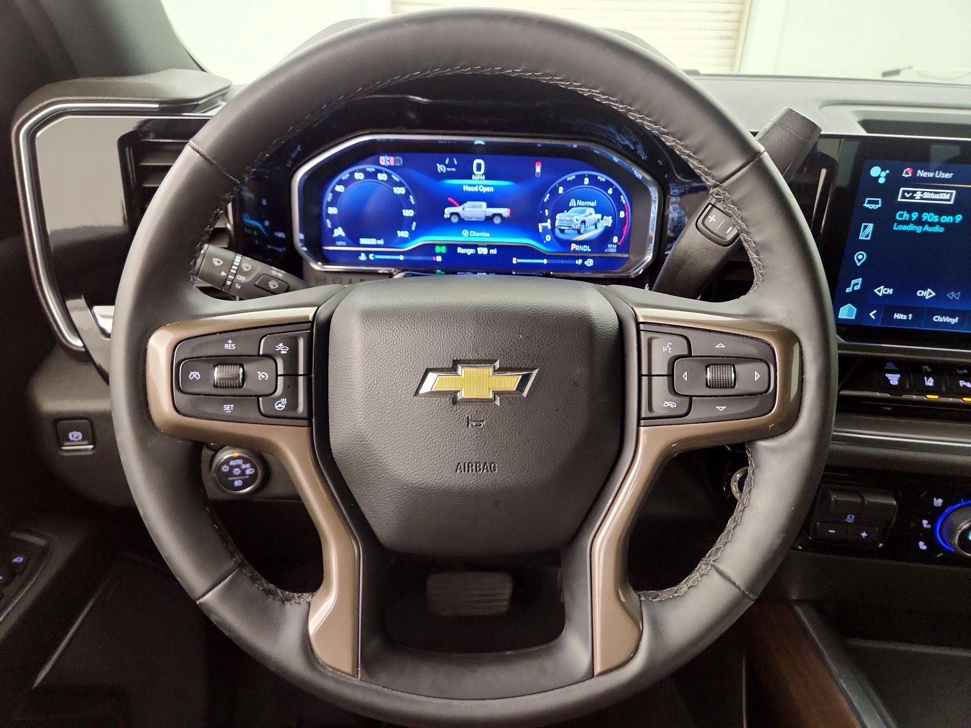 Thumbnail: 2024 Chevrolet Silverado 3500 - 10