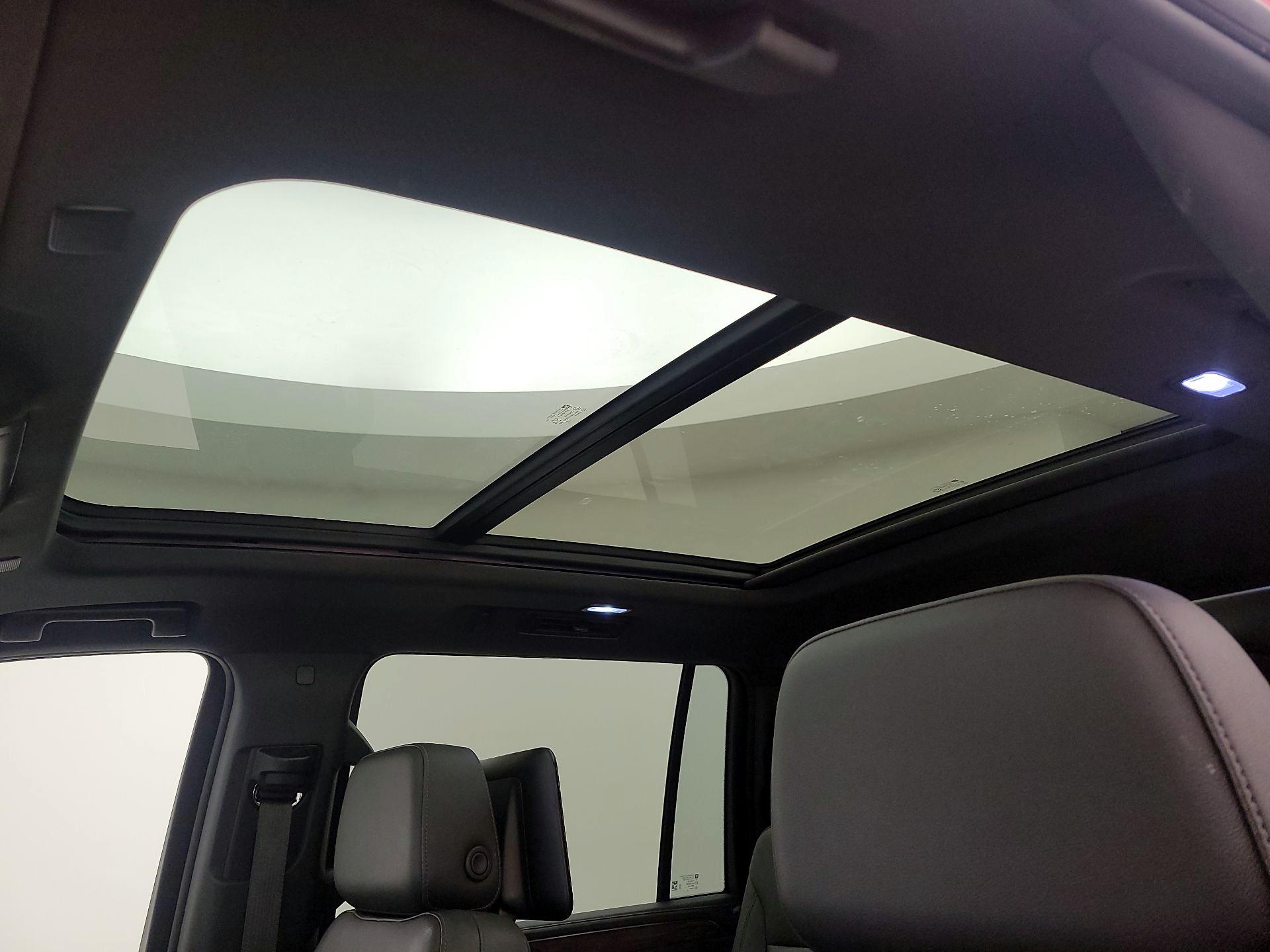 Thumbnail: 2021 Chevrolet Suburban - 20