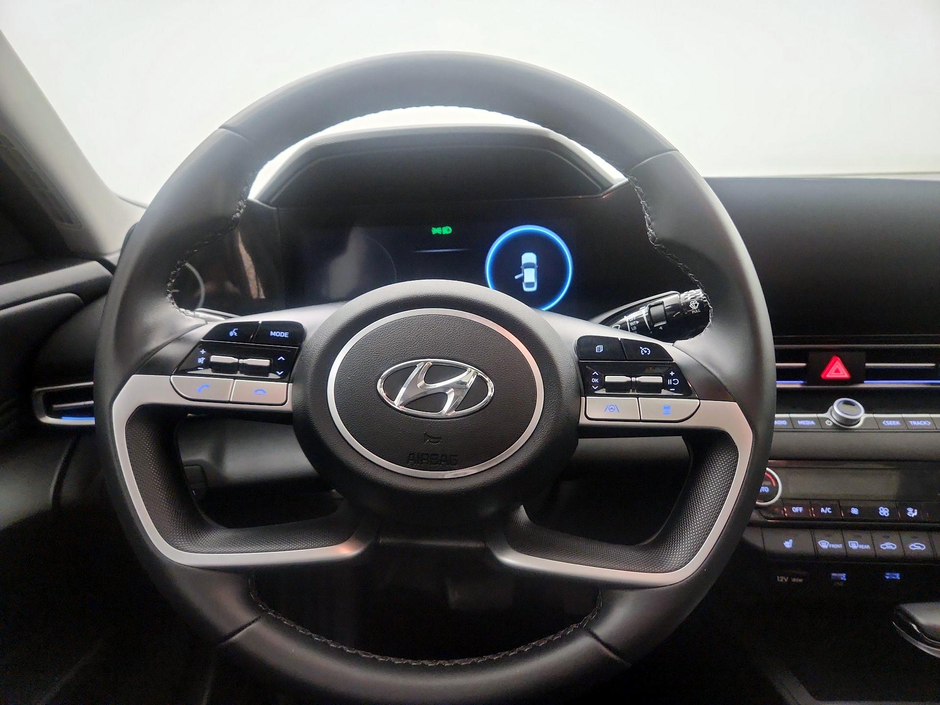 Thumbnail: 2023 Hyundai Elantra - 10