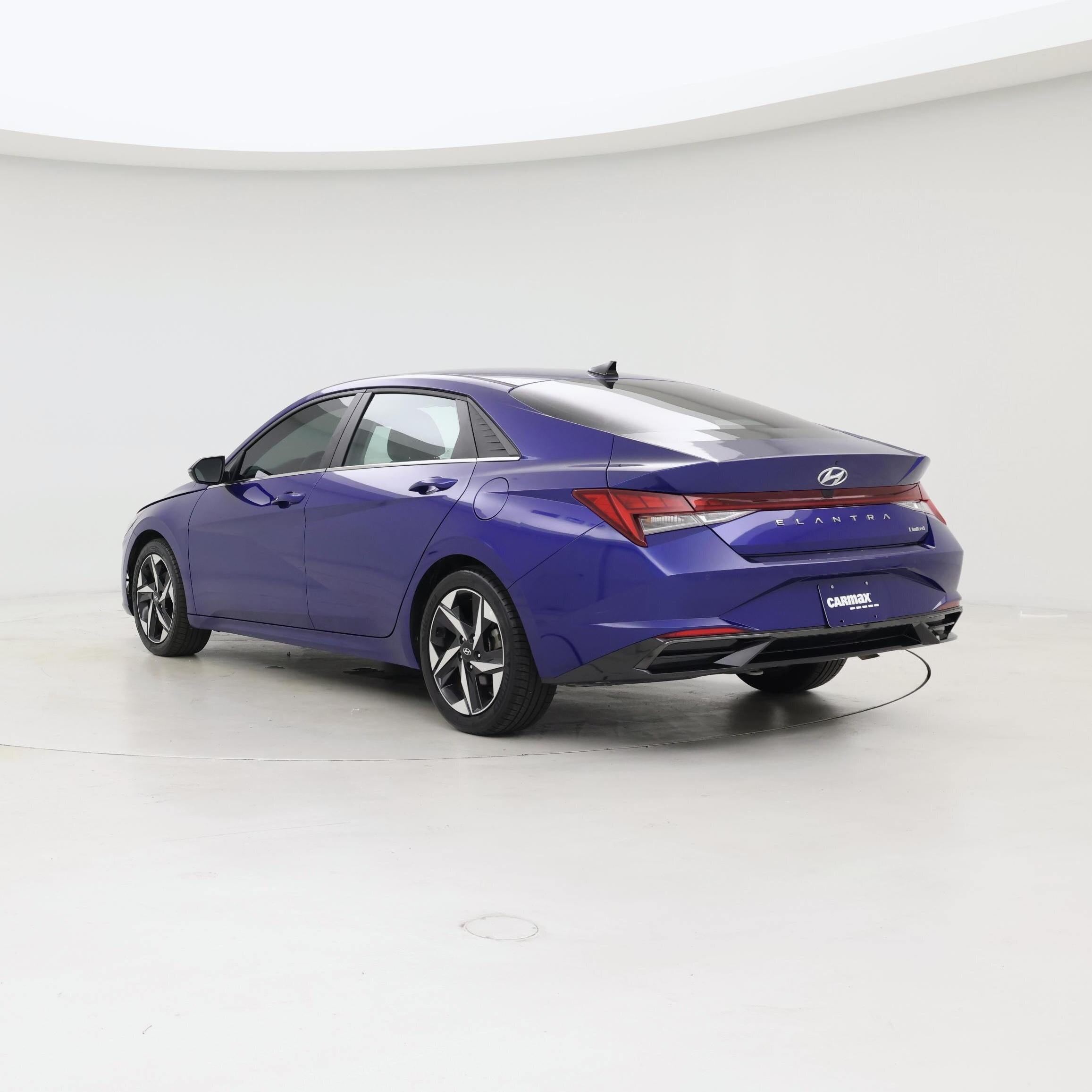 Thumbnail: 2023 Hyundai Elantra - 2