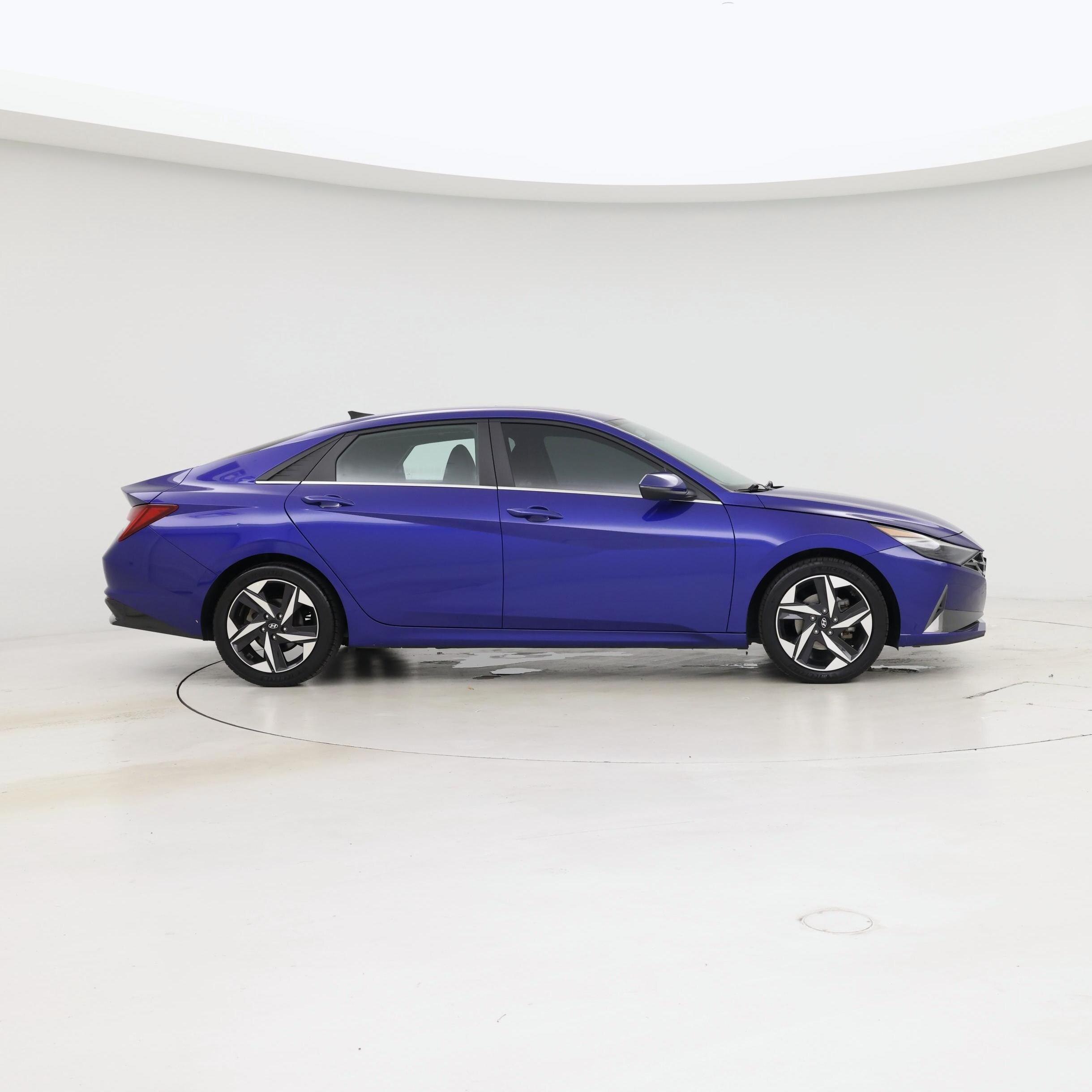 Thumbnail: 2023 Hyundai Elantra - 7