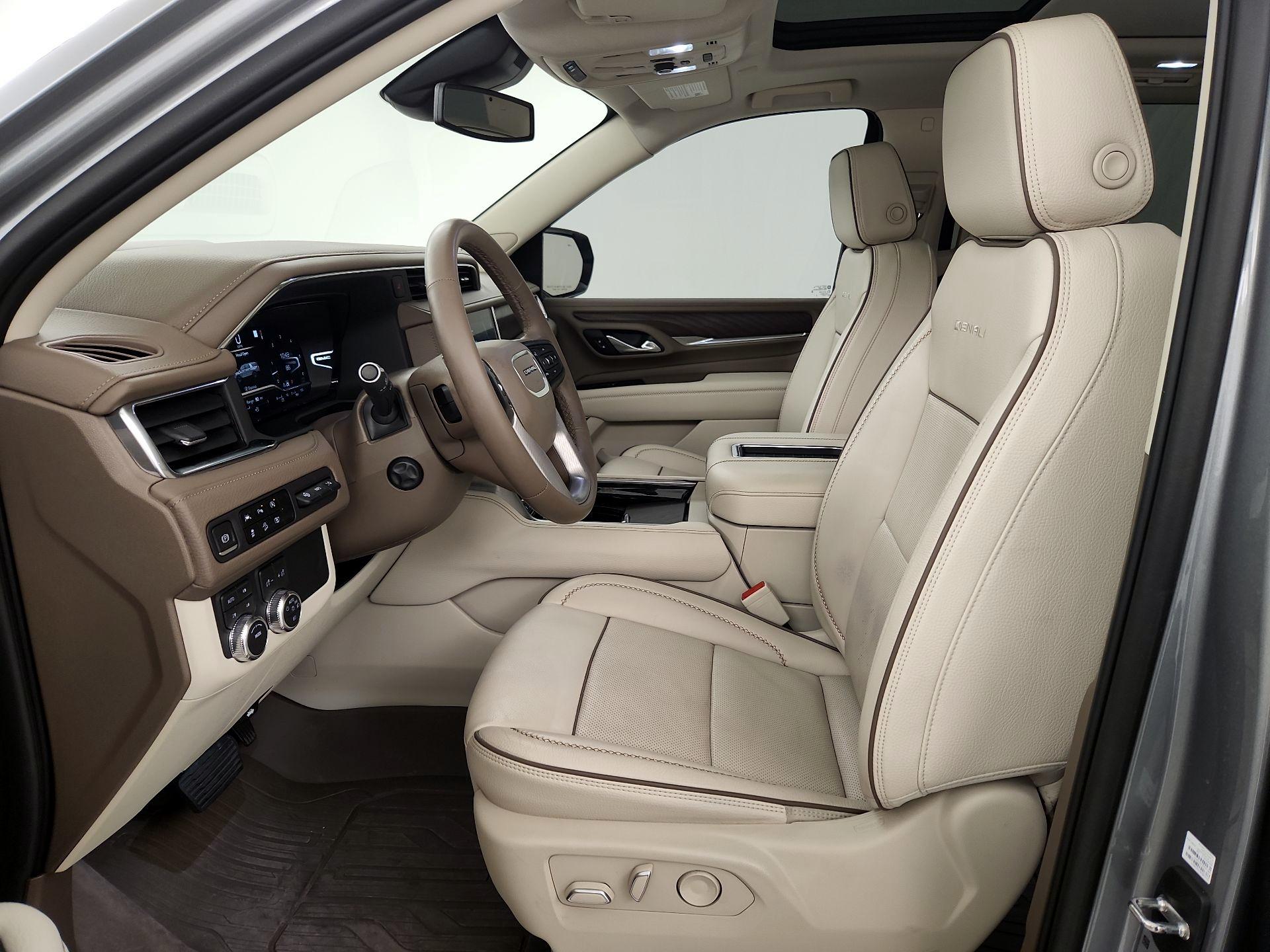 Thumbnail: 2023 GMC Yukon XL - 11