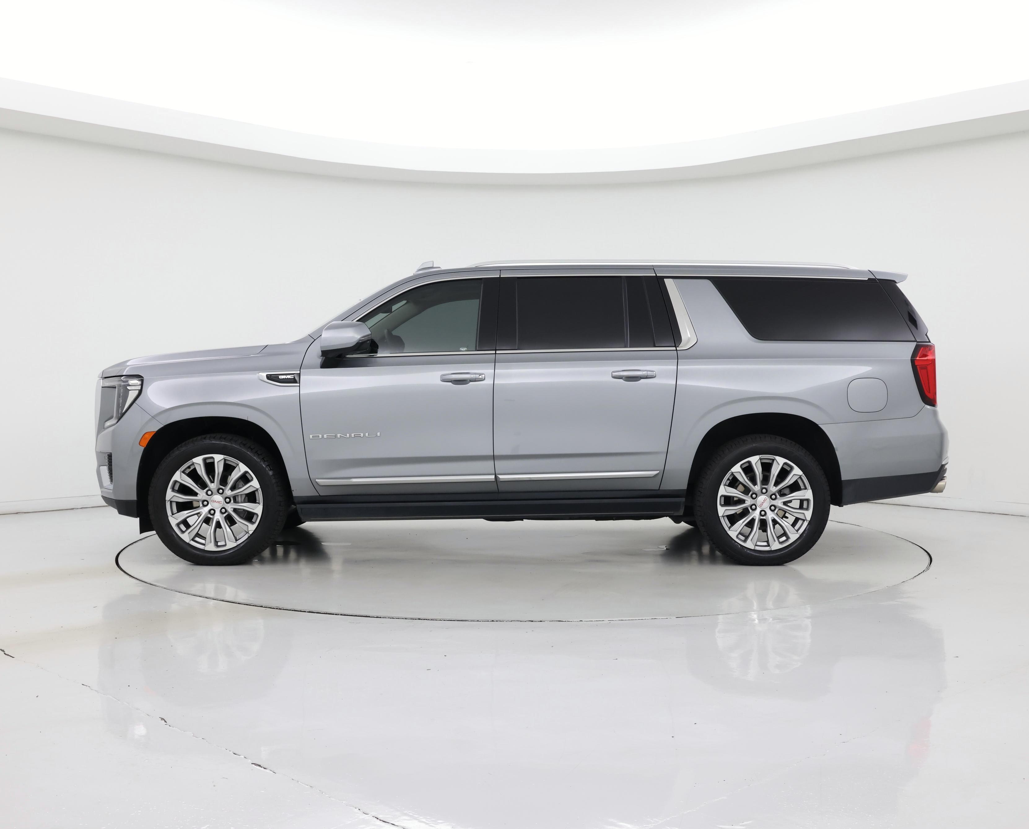 Thumbnail: 2023 GMC Yukon XL - 3