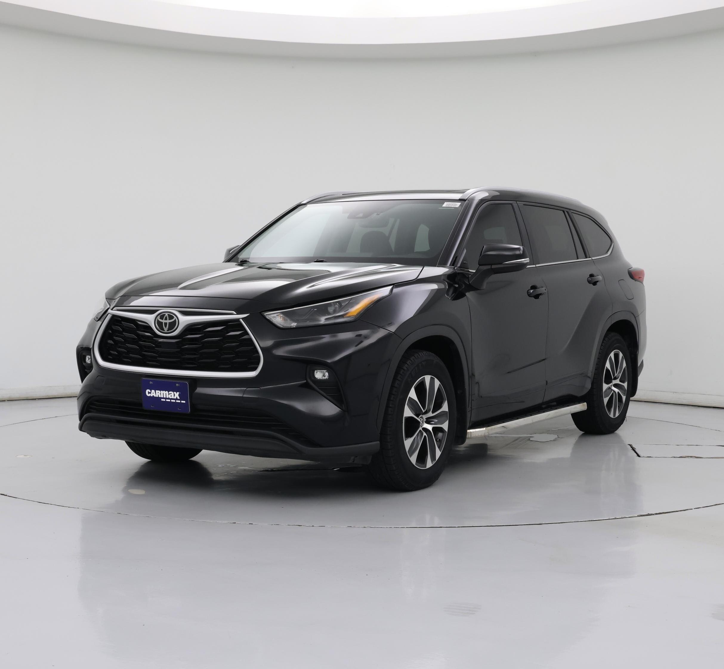 Thumbnail: 2023 Toyota Highlander - 4