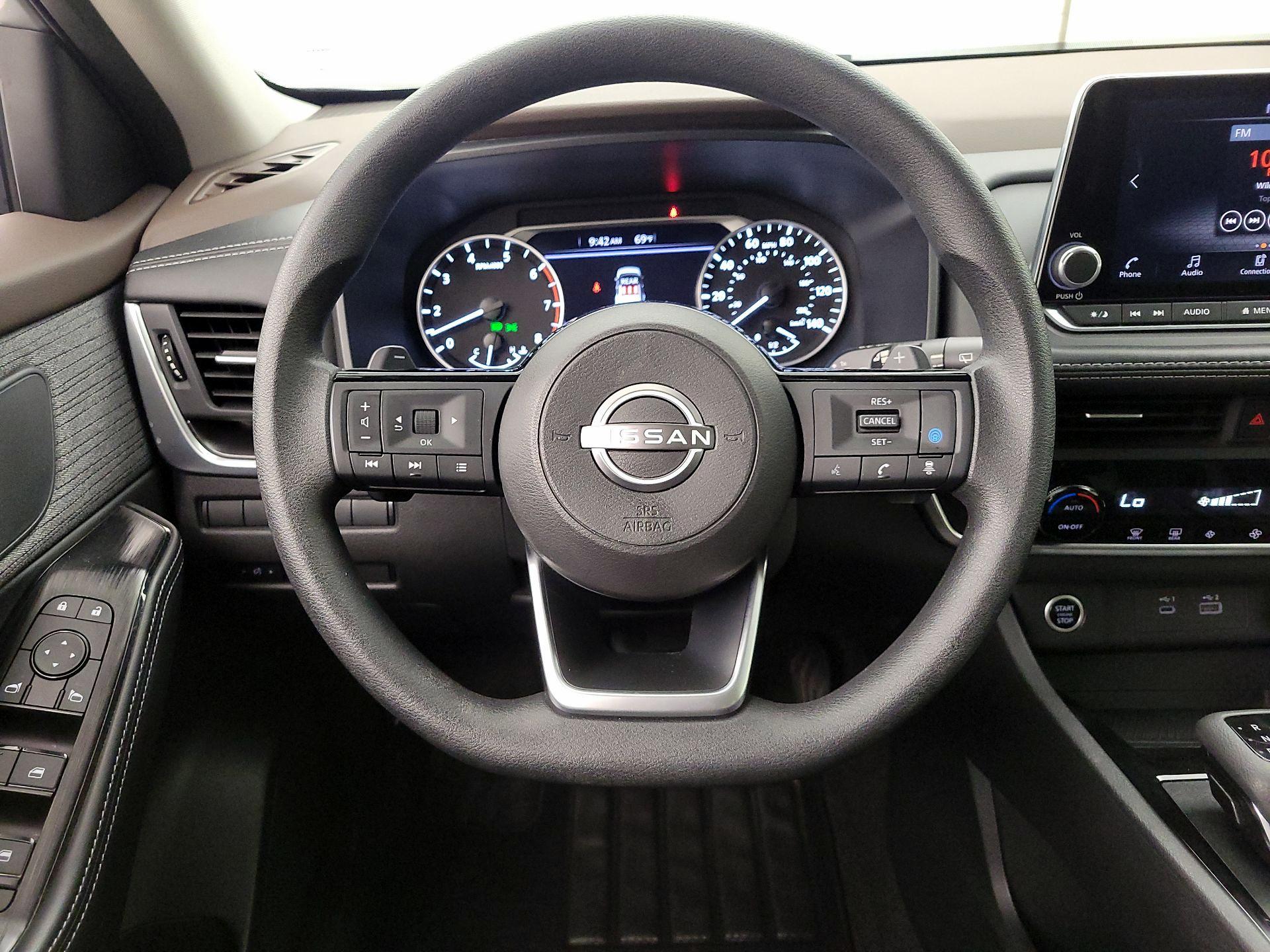Thumbnail: 2023 Nissan Rogue - 10