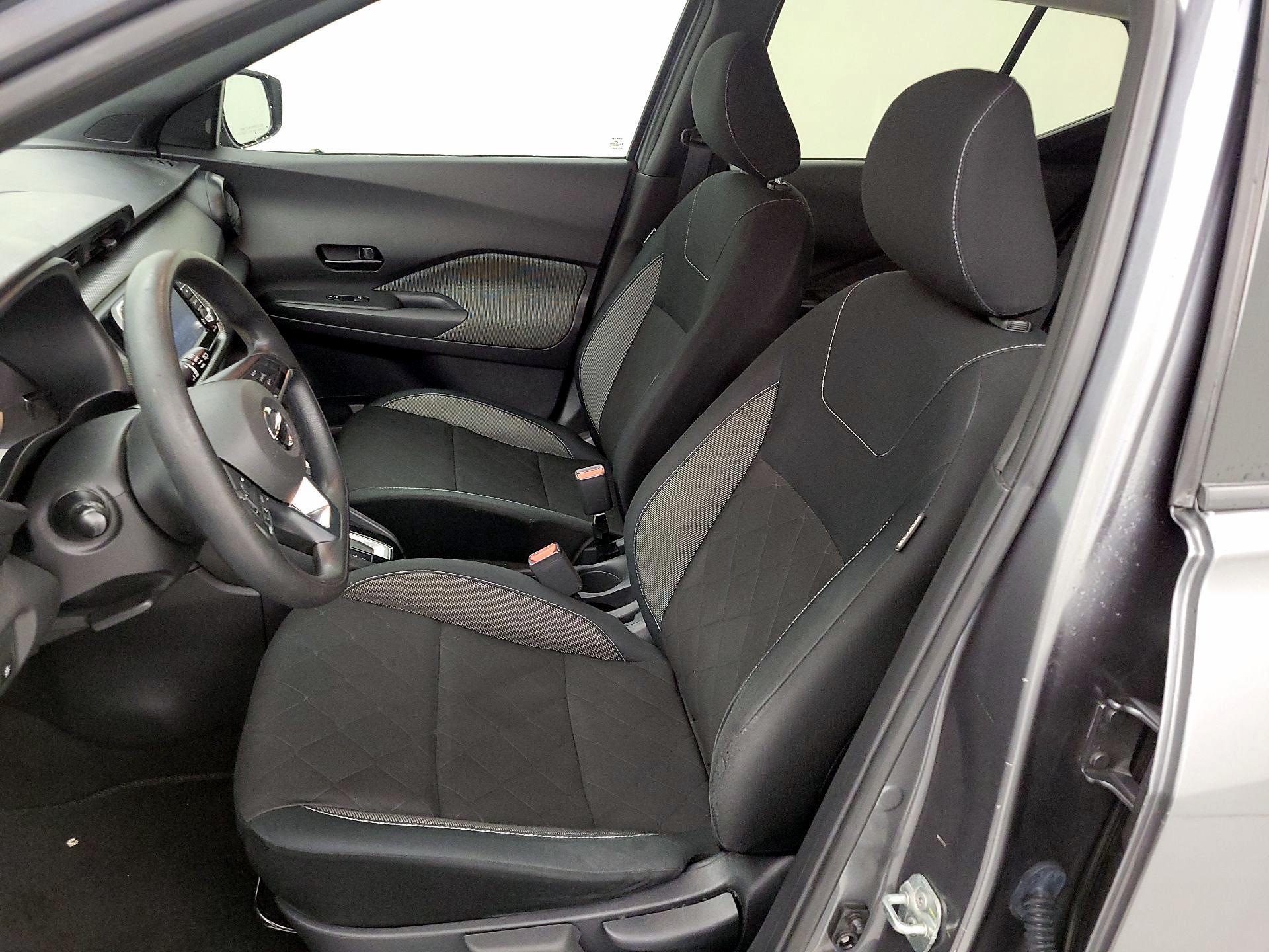 Thumbnail: 2020 Nissan Kicks - 11