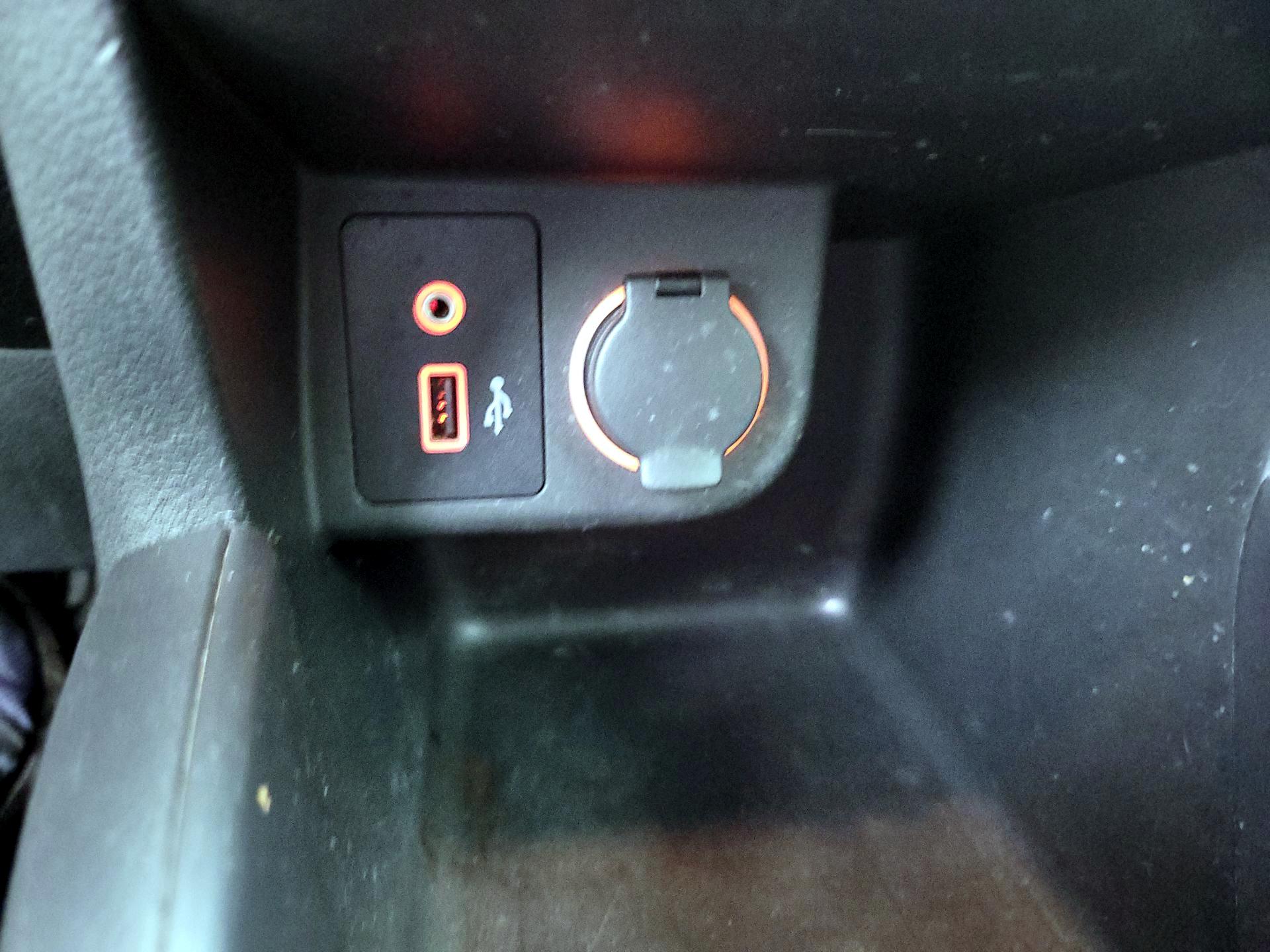 Thumbnail: 2020 Nissan Kicks - 18