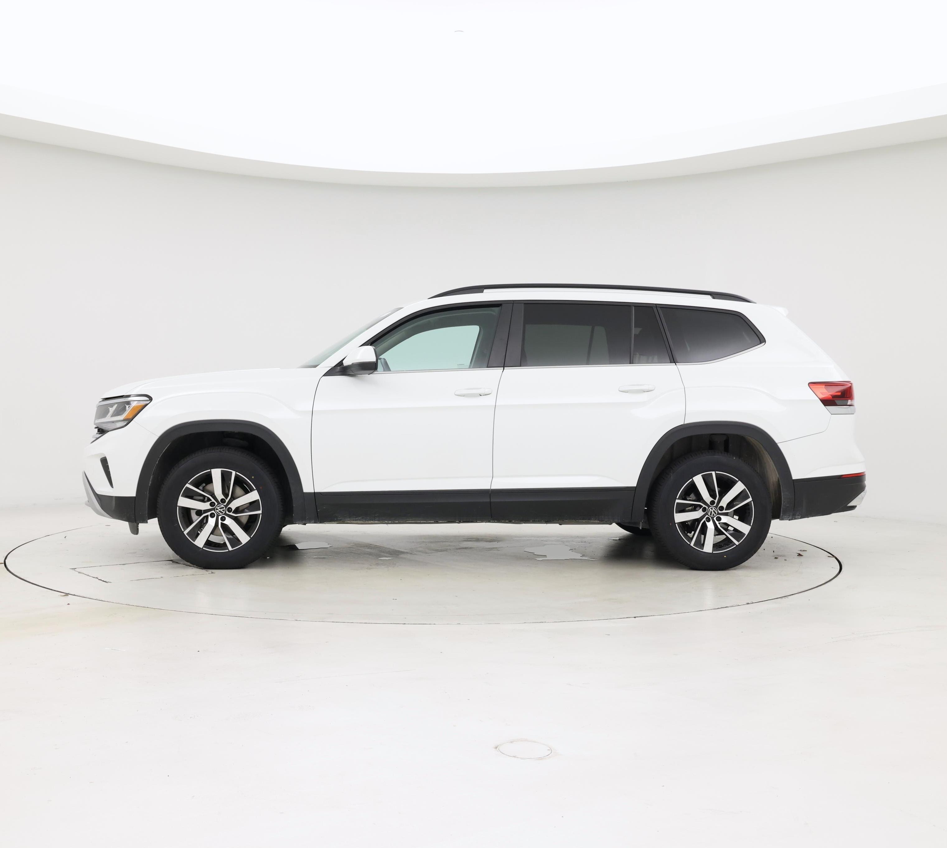 Thumbnail: 2023 Volkswagen Atlas - 3