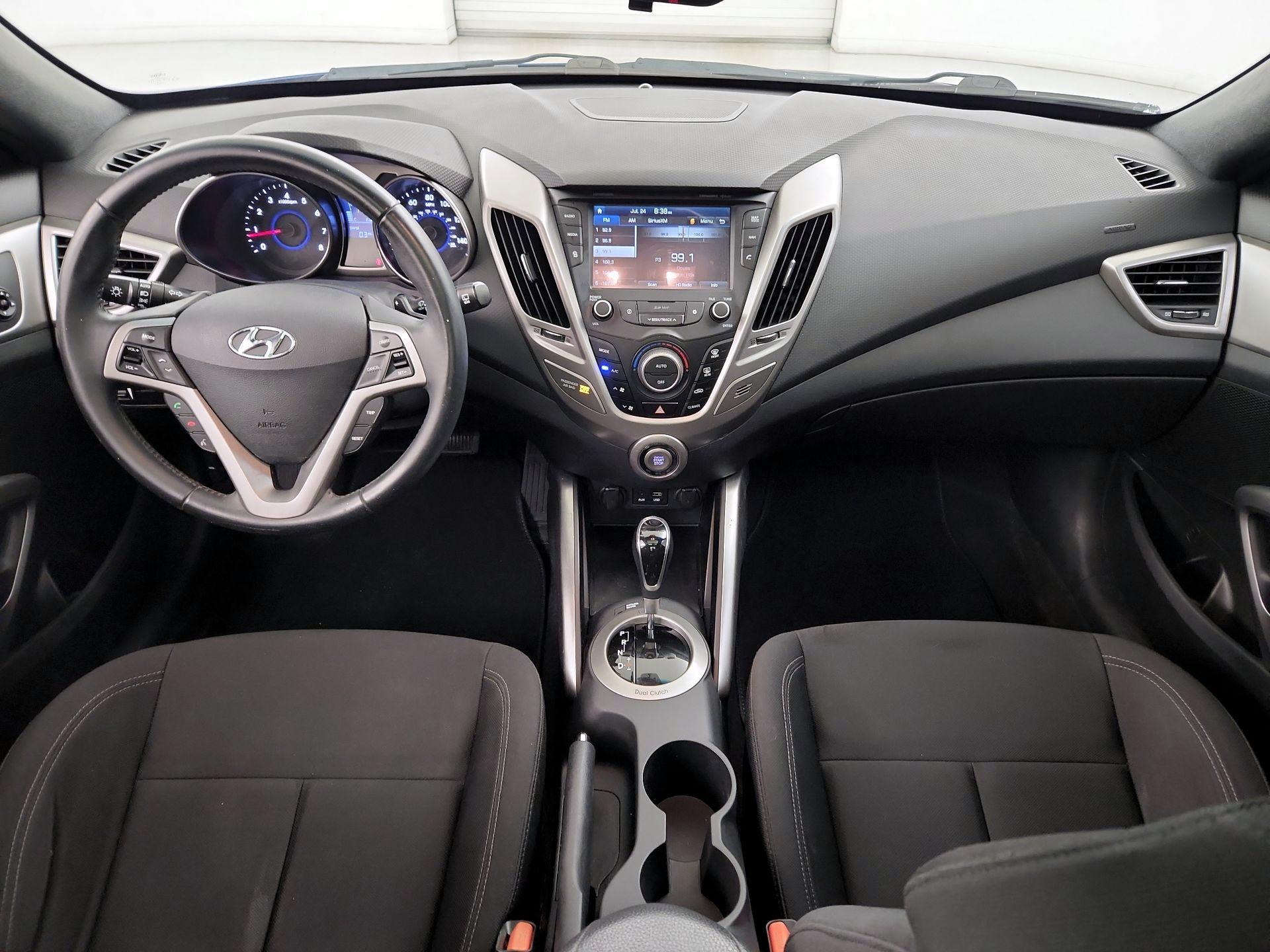 Thumbnail: 2017 Hyundai Veloster - 9