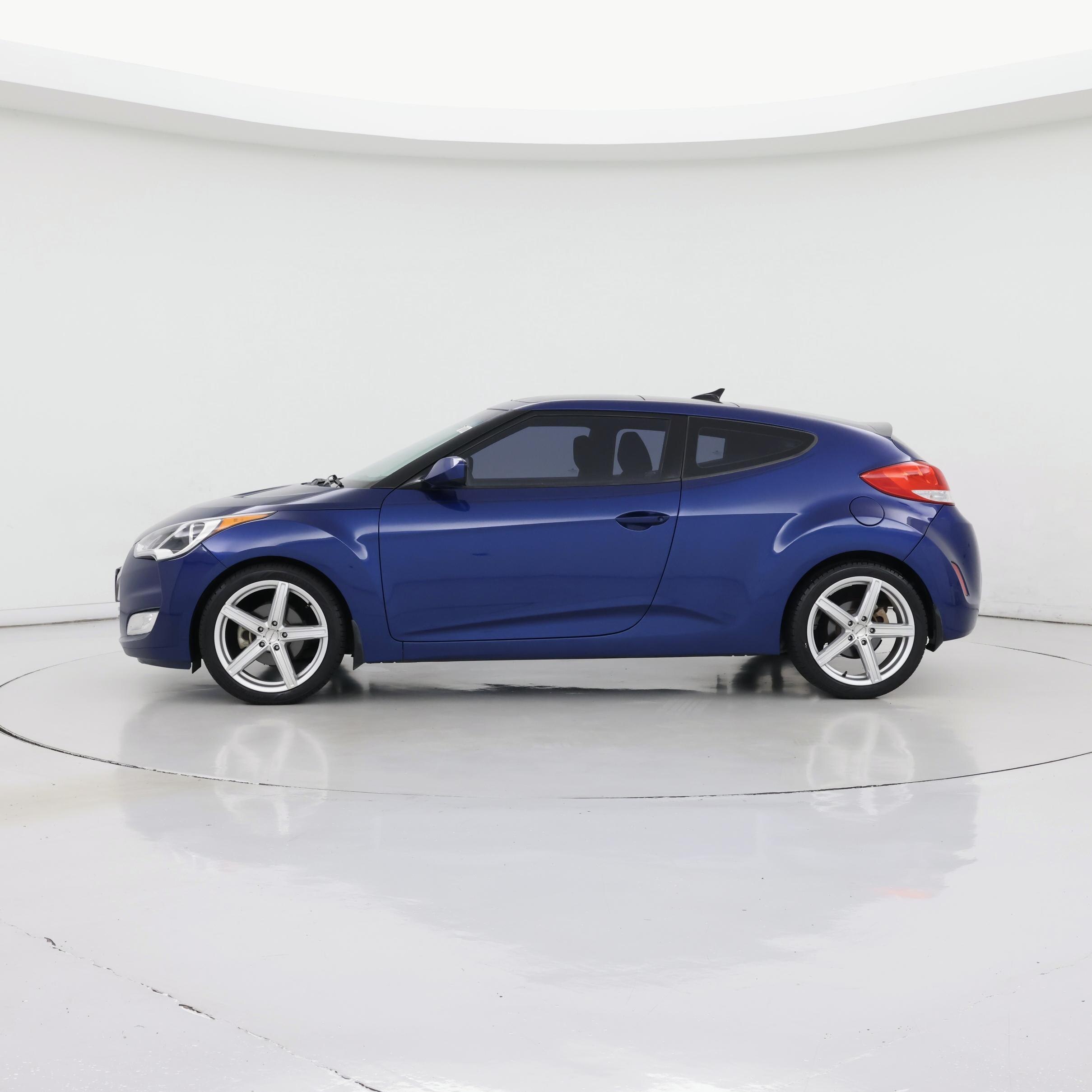Thumbnail: 2017 Hyundai Veloster - 3