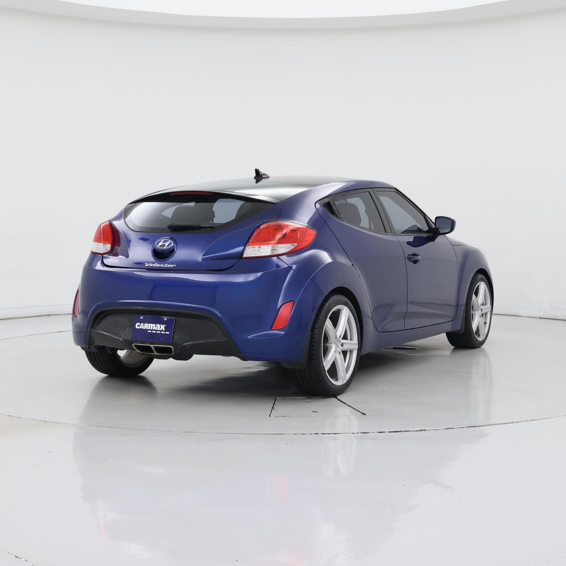 Thumbnail: 2017 Hyundai Veloster - 8