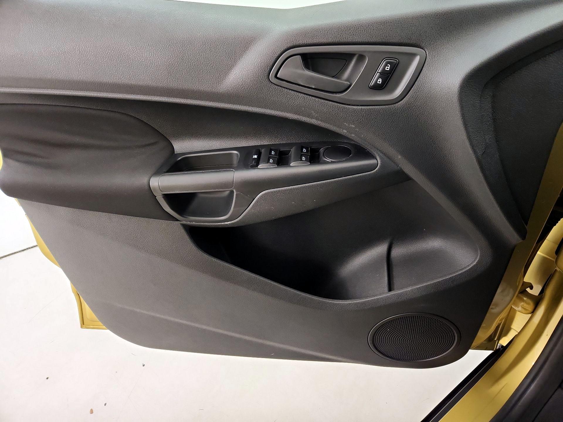 Thumbnail: 2017 Ford Transit Series - 12