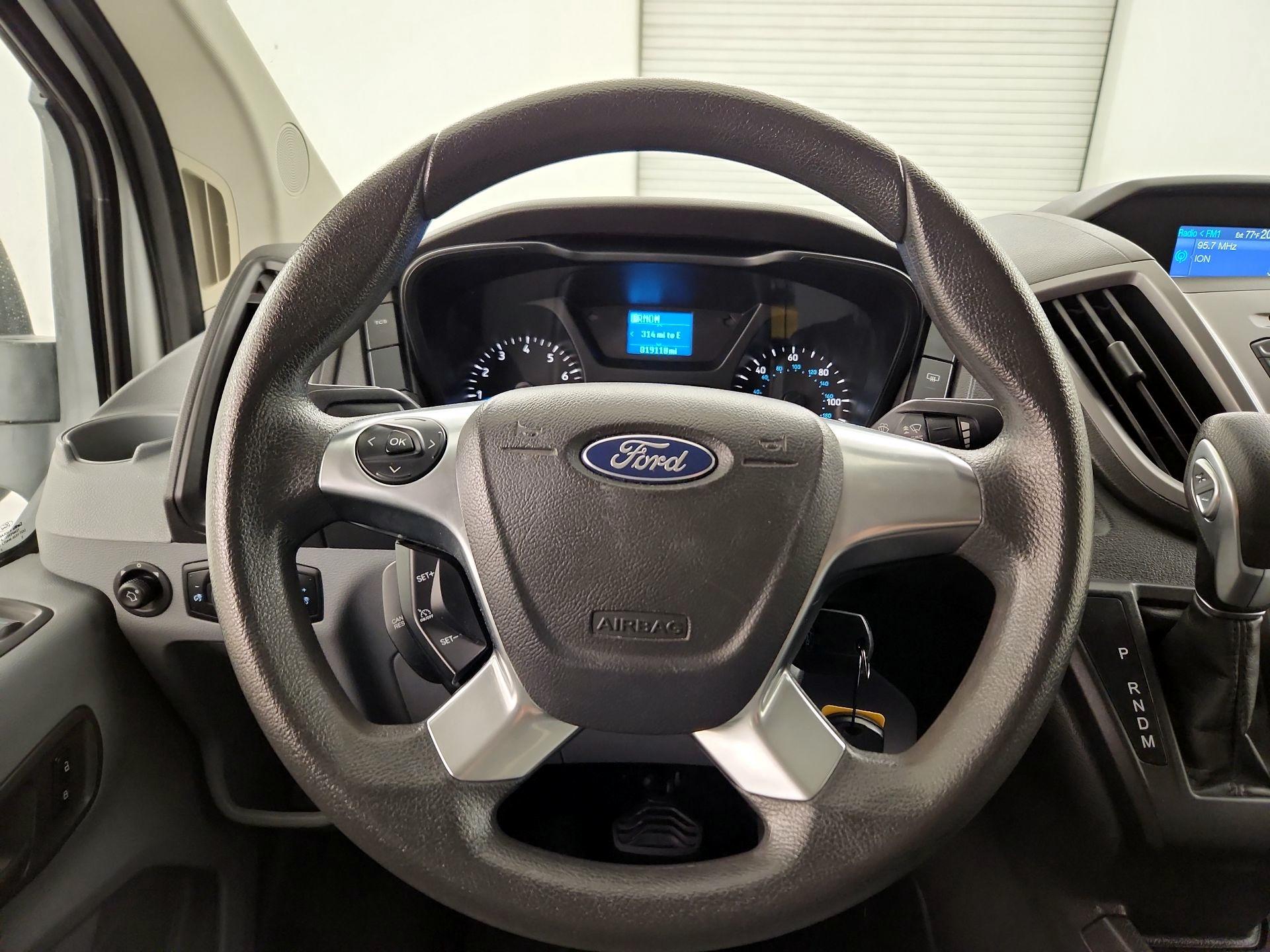 Thumbnail: 2015 Ford Transit Series - 10