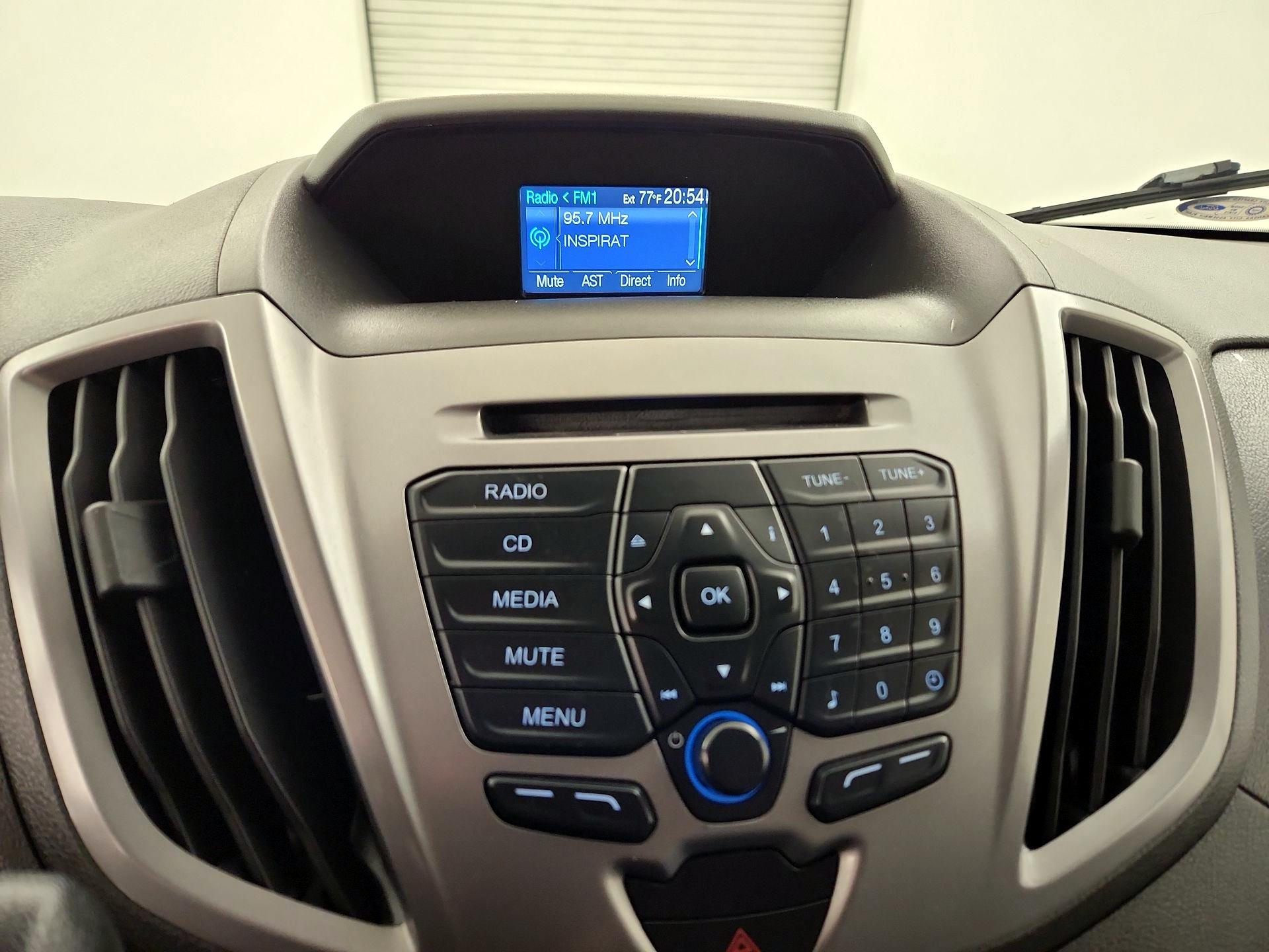Thumbnail: 2015 Ford Transit Series - 14