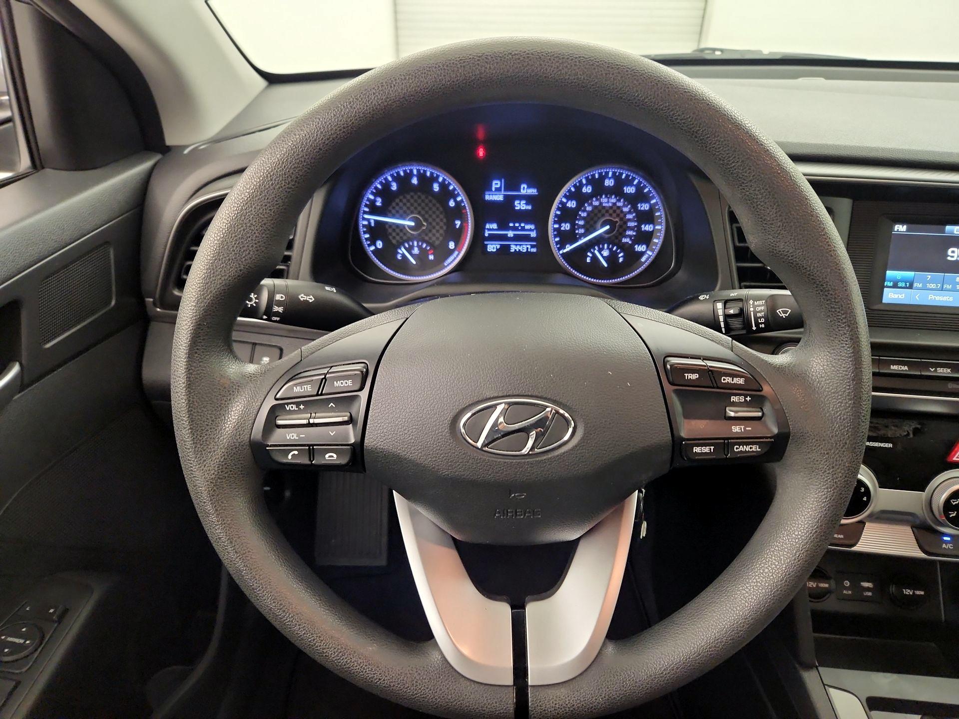 Thumbnail: 2019 Hyundai Elantra - 10