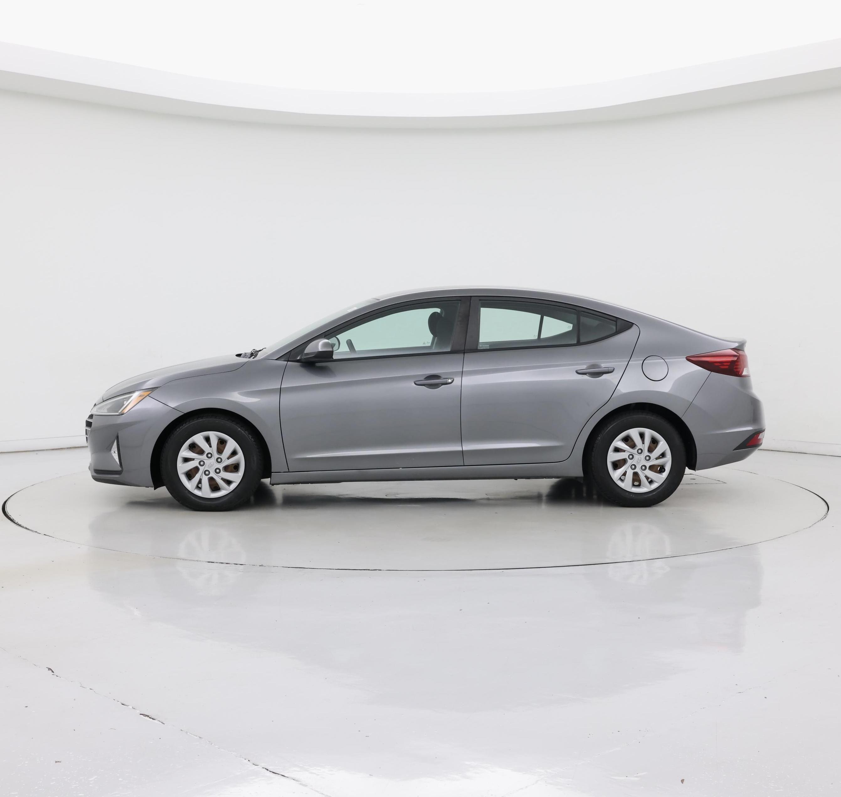 Thumbnail: 2019 Hyundai Elantra - 3