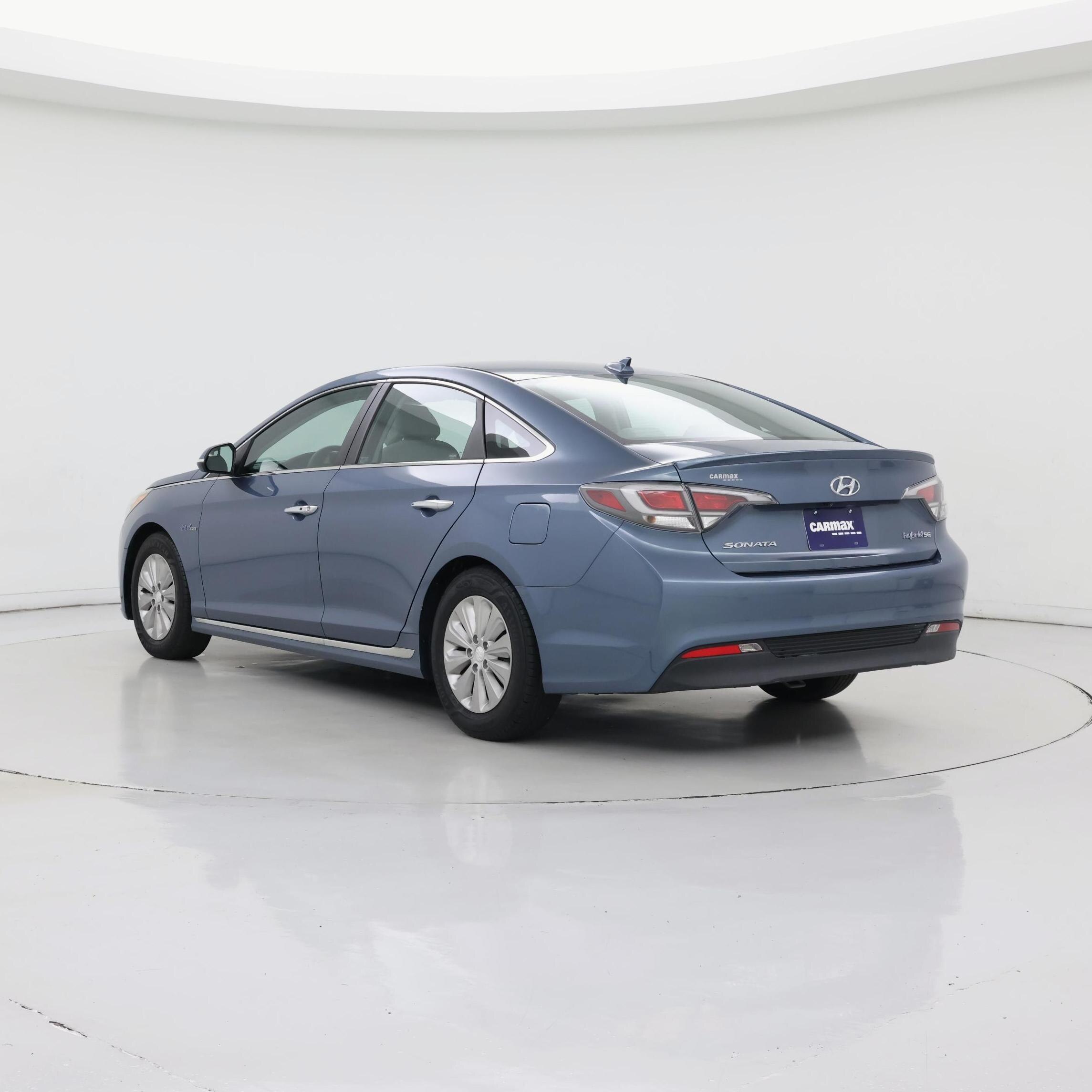 Thumbnail: 2016 Hyundai Sonata - 2