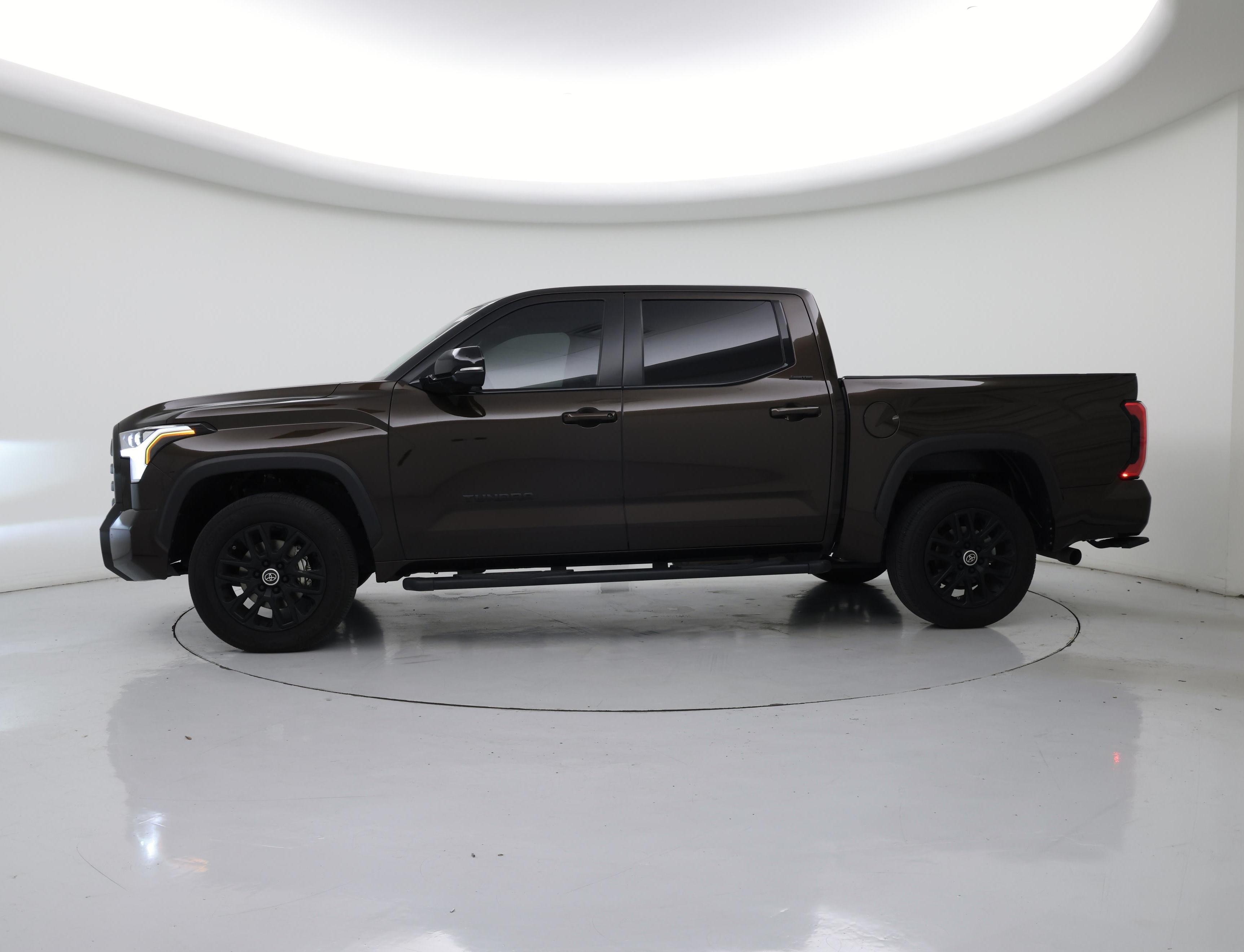 Thumbnail: 2024 Toyota Tundra - 3