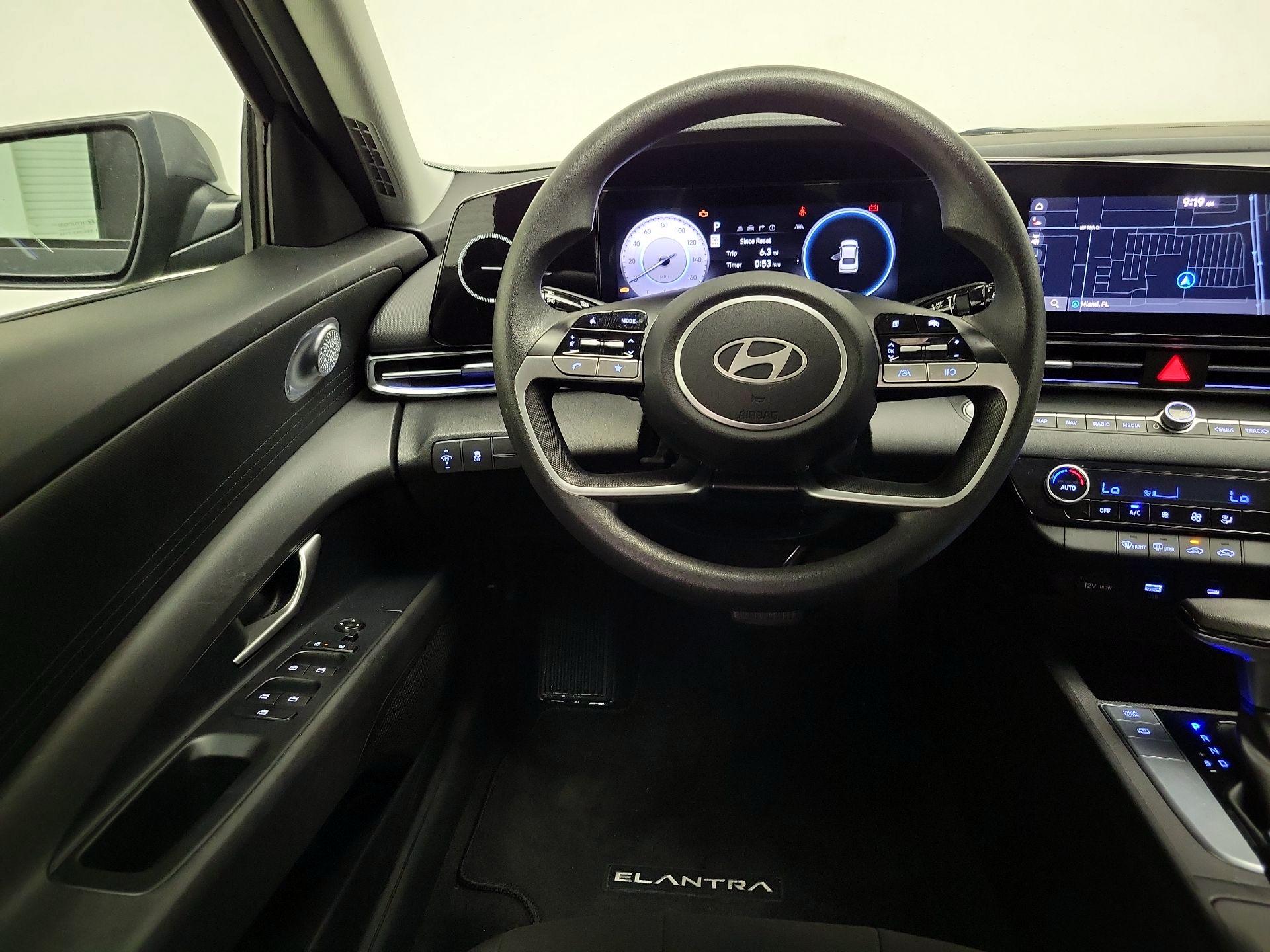 Thumbnail: 2024 Hyundai Elantra - 10
