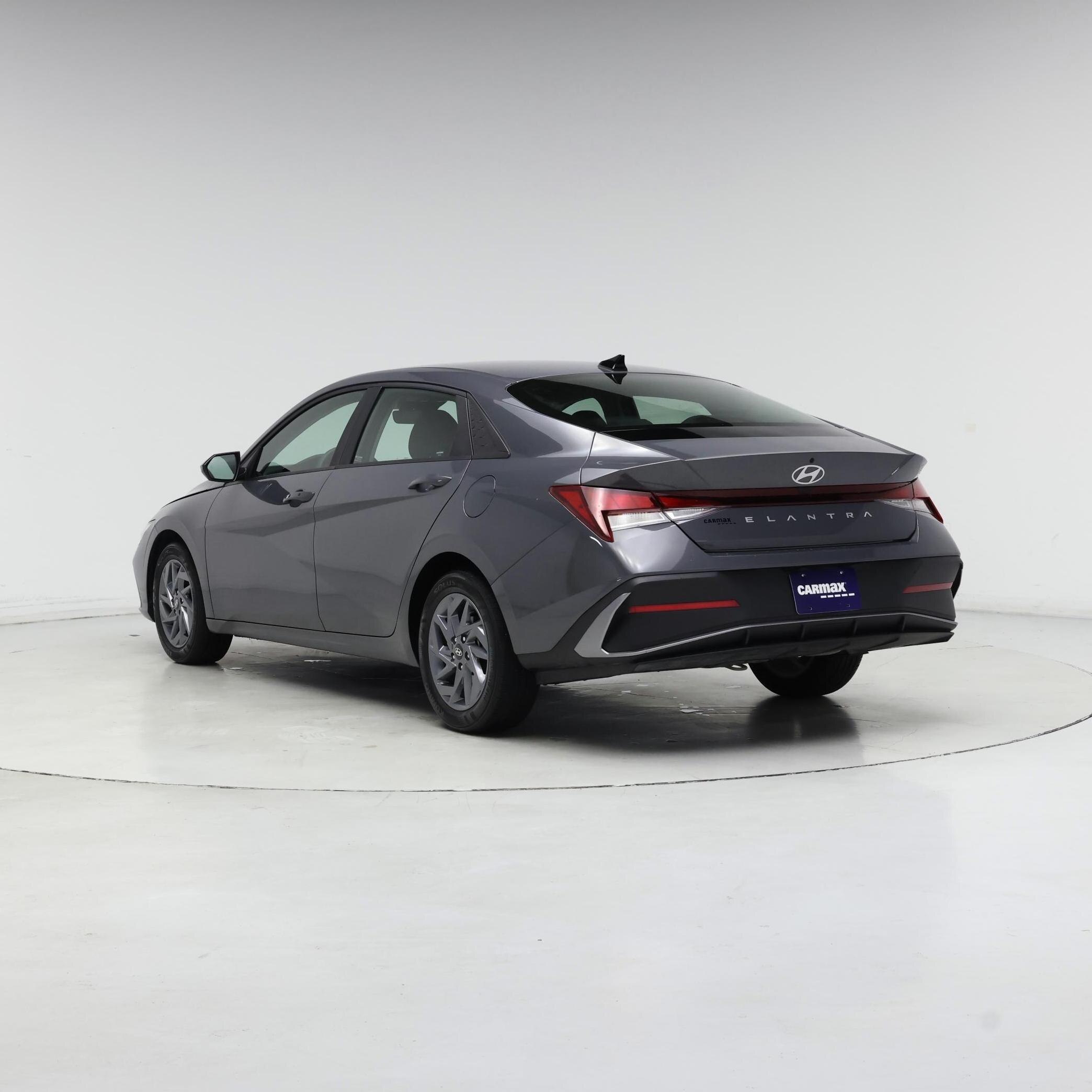 Thumbnail: 2024 Hyundai Elantra - 2