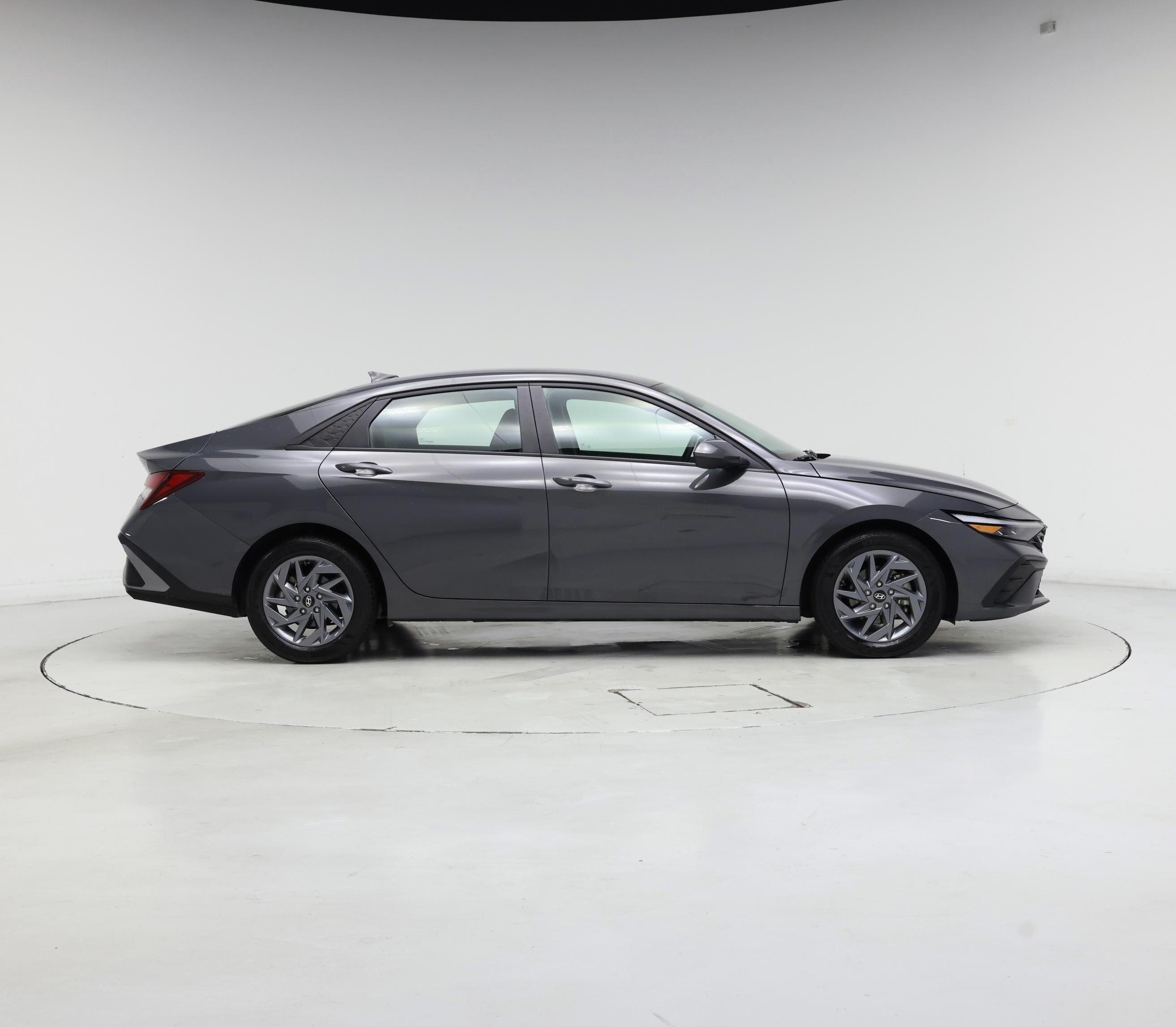 Thumbnail: 2024 Hyundai Elantra - 7