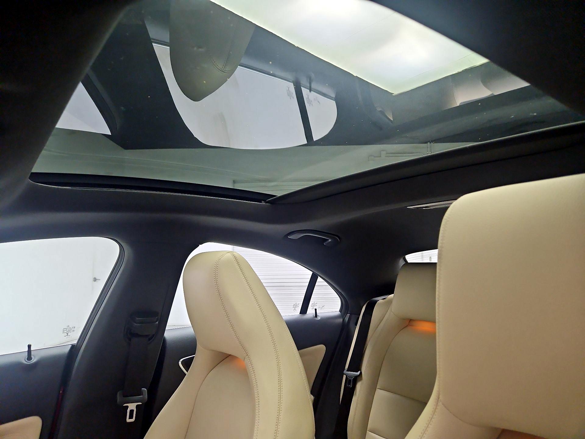 Thumbnail: 2015 Mercedes-Benz CLA - 20