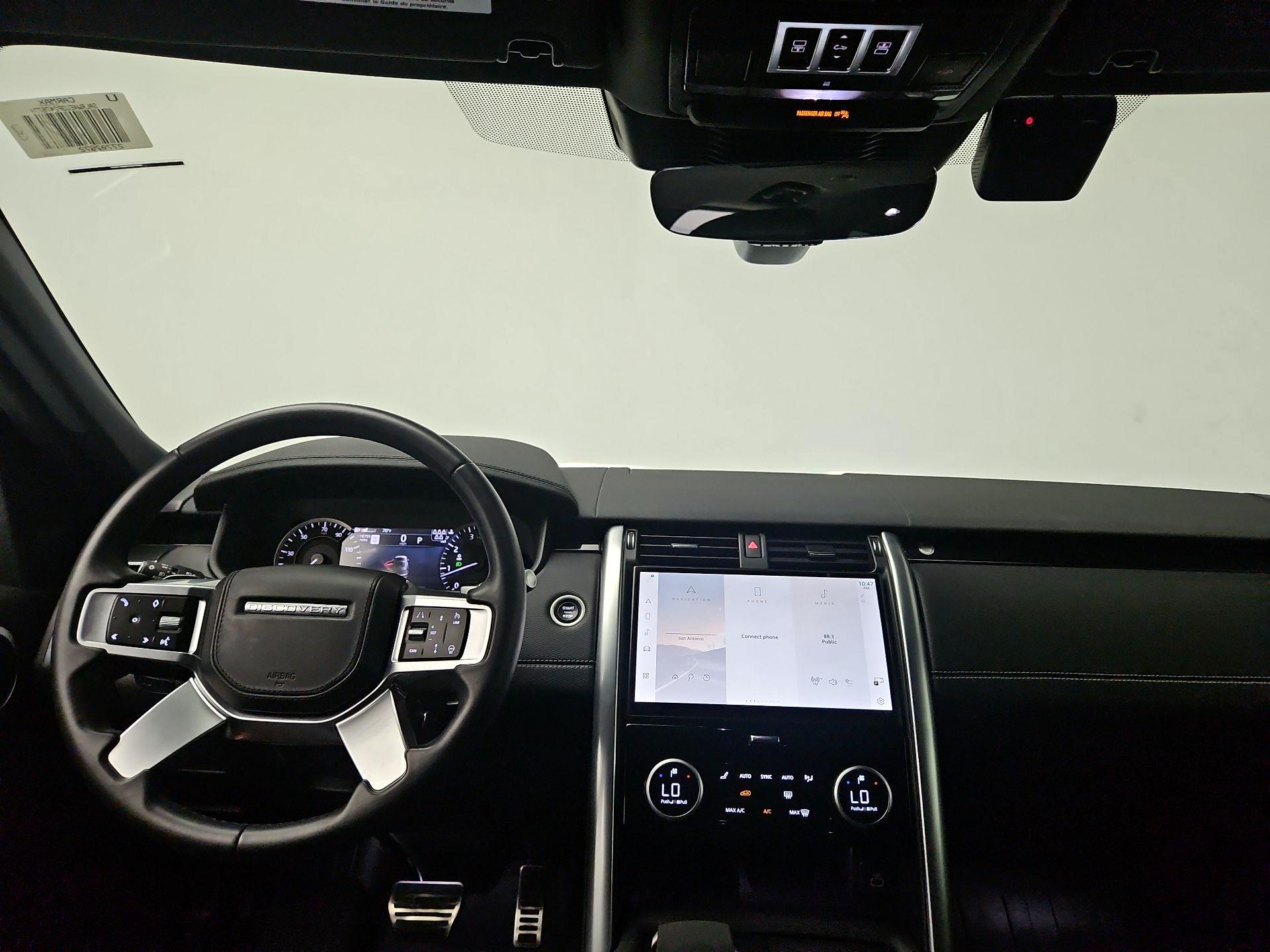 Thumbnail: 2023 Land Rover Discovery - 9