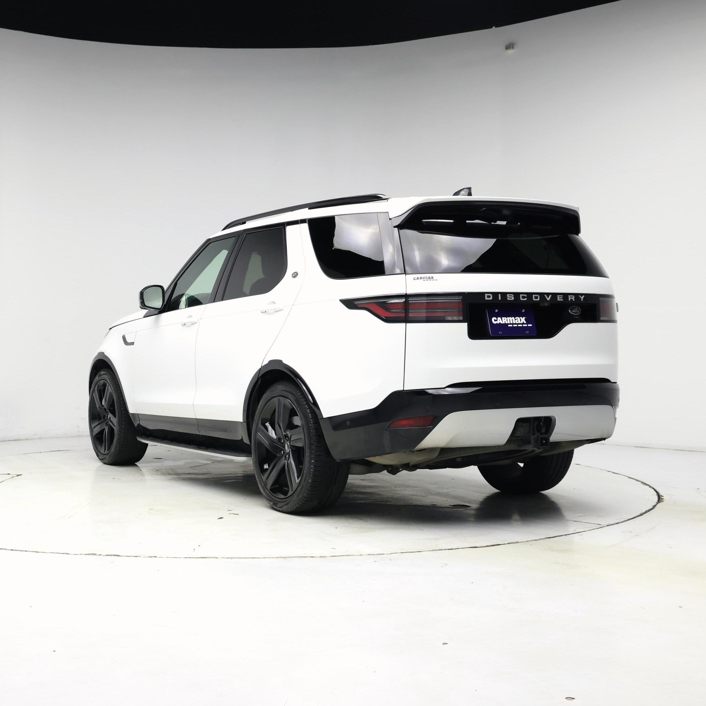 Thumbnail: 2023 Land Rover Discovery - 2