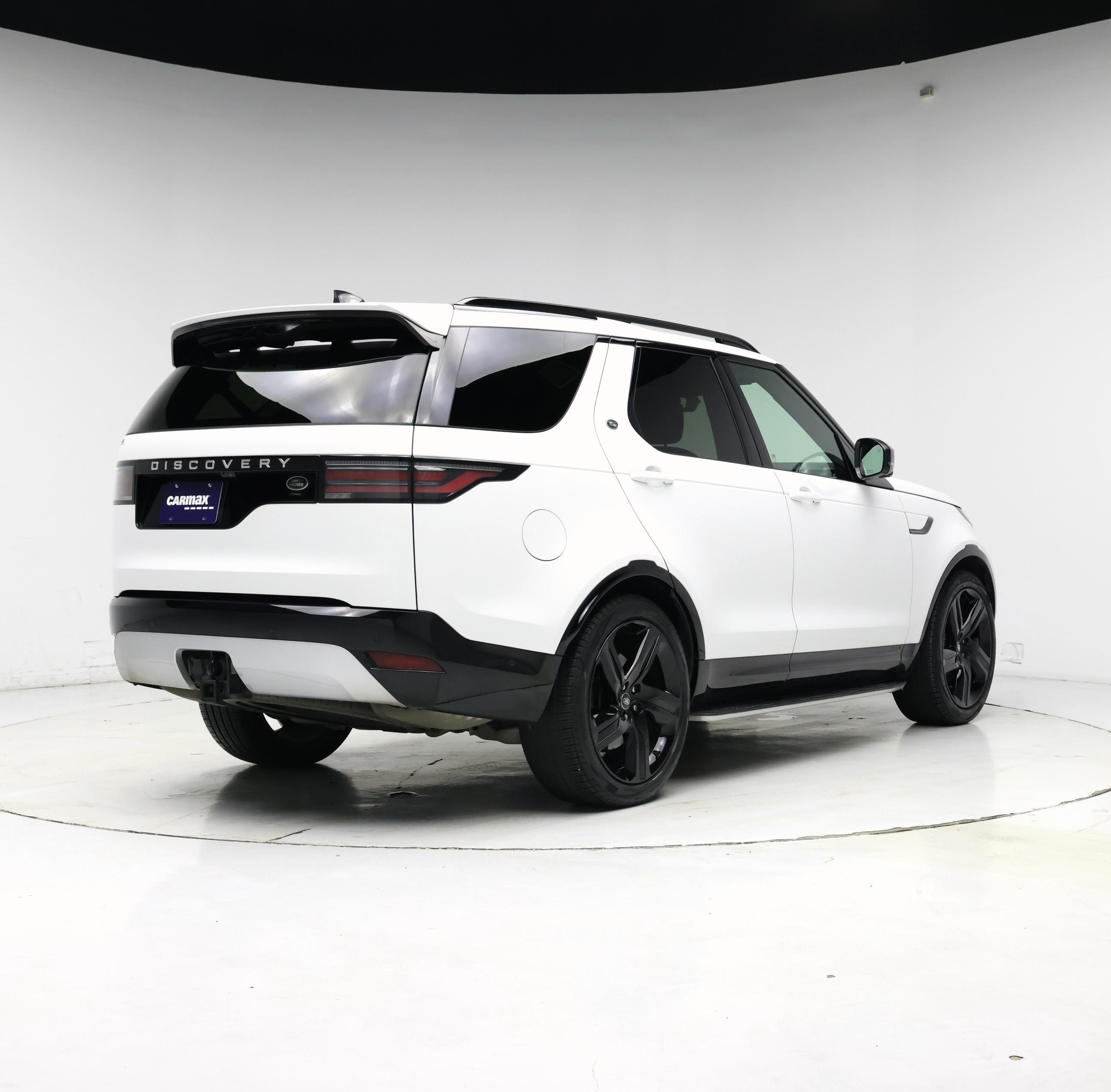 Thumbnail: 2023 Land Rover Discovery - 8