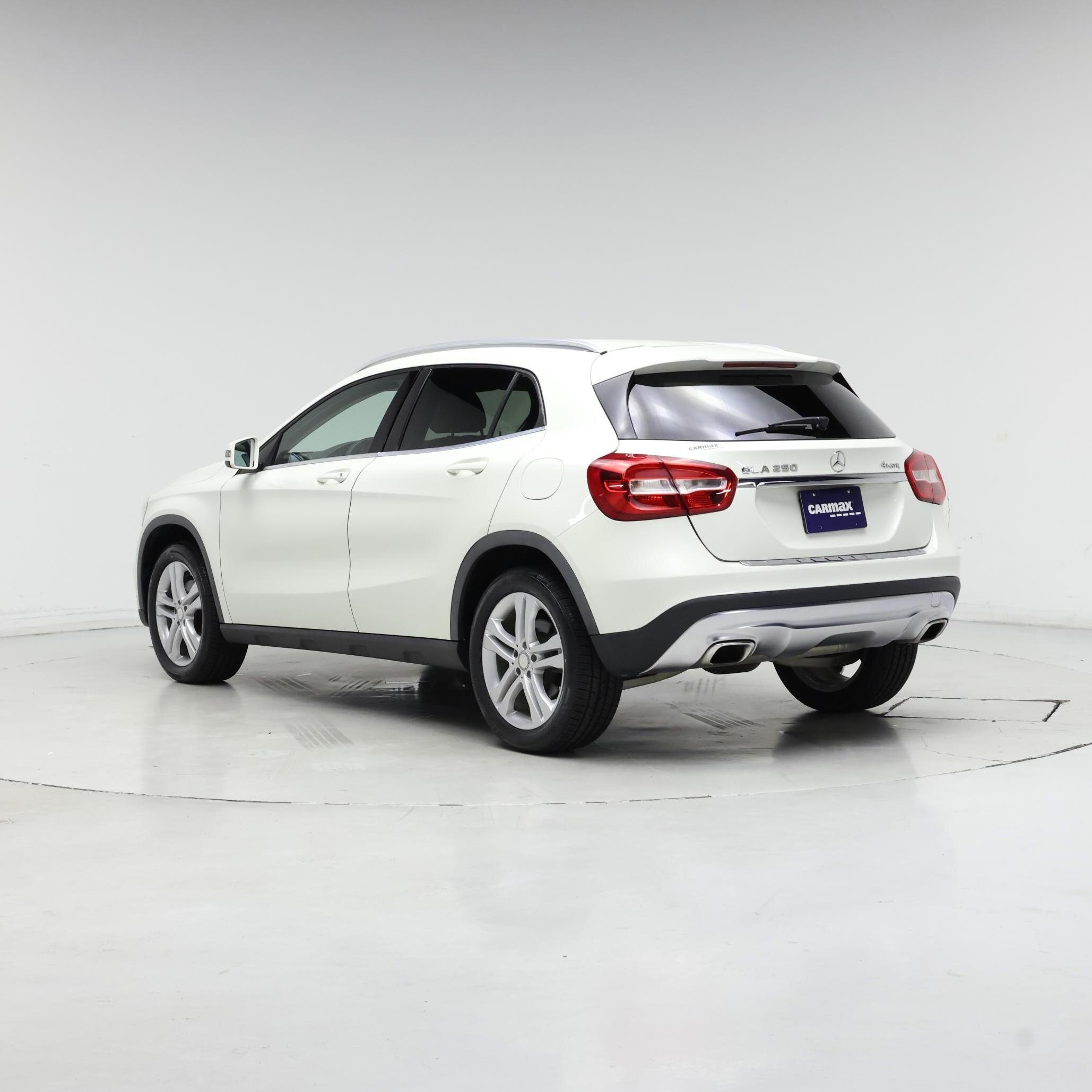 Thumbnail: 2017 Mercedes-Benz GLA - 2