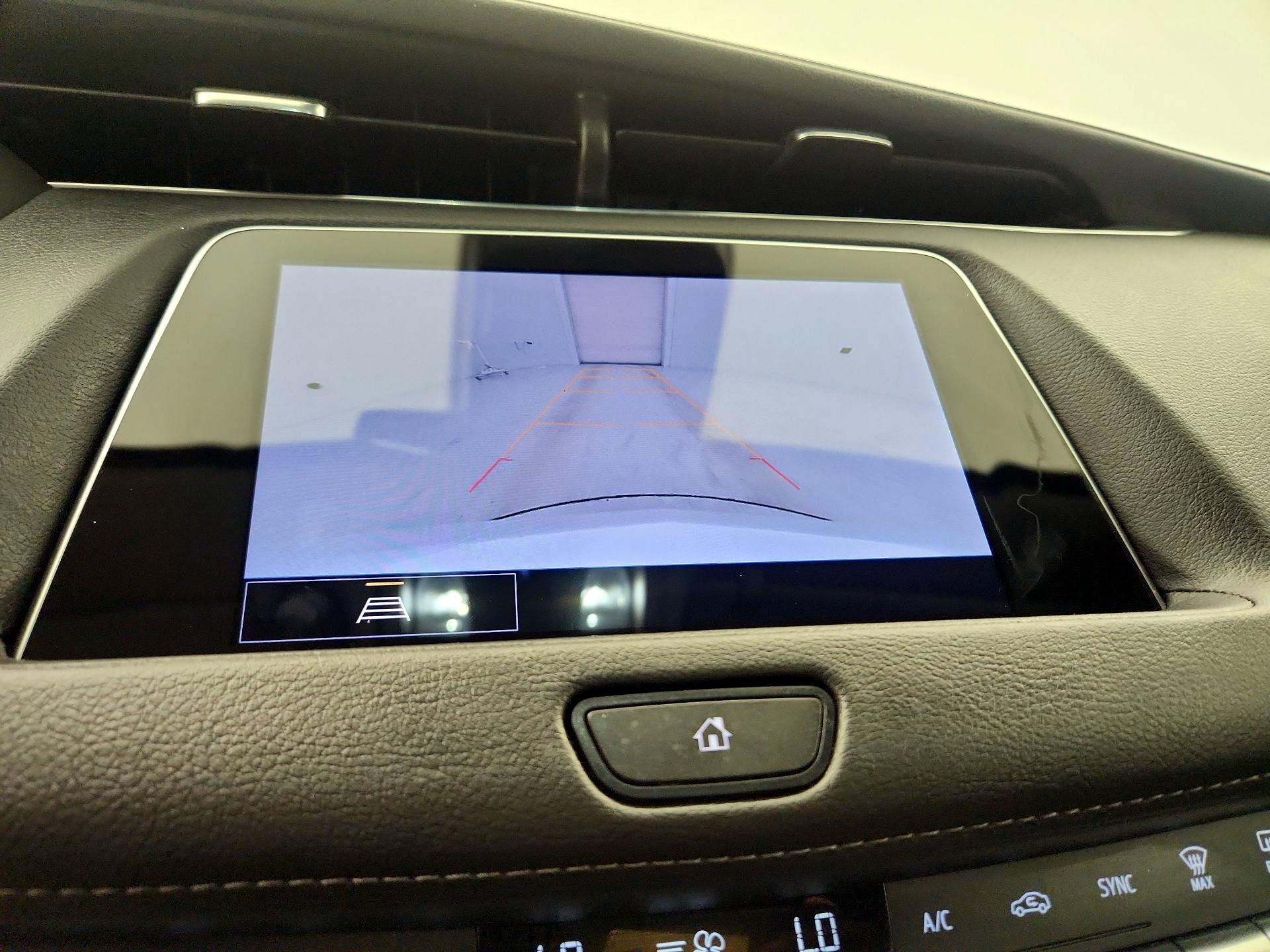 Thumbnail: 2023 Cadillac XT4 - 14