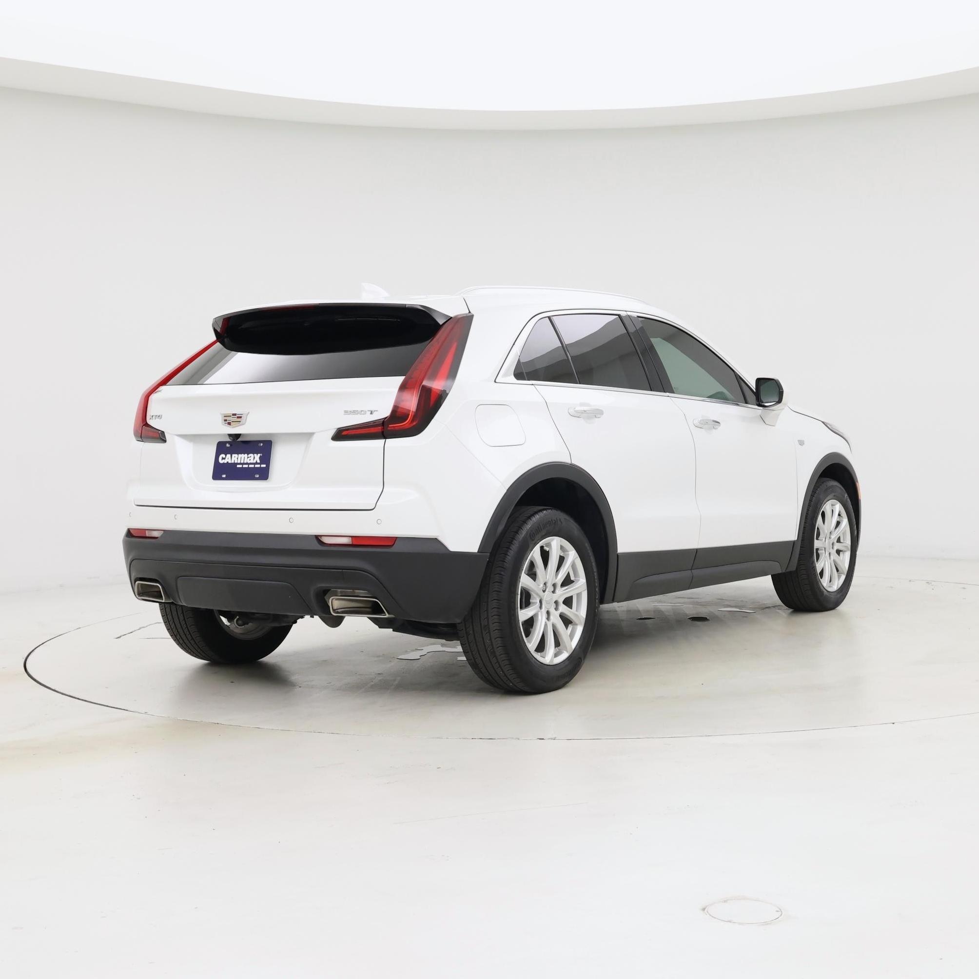 Thumbnail: 2023 Cadillac XT4 - 8