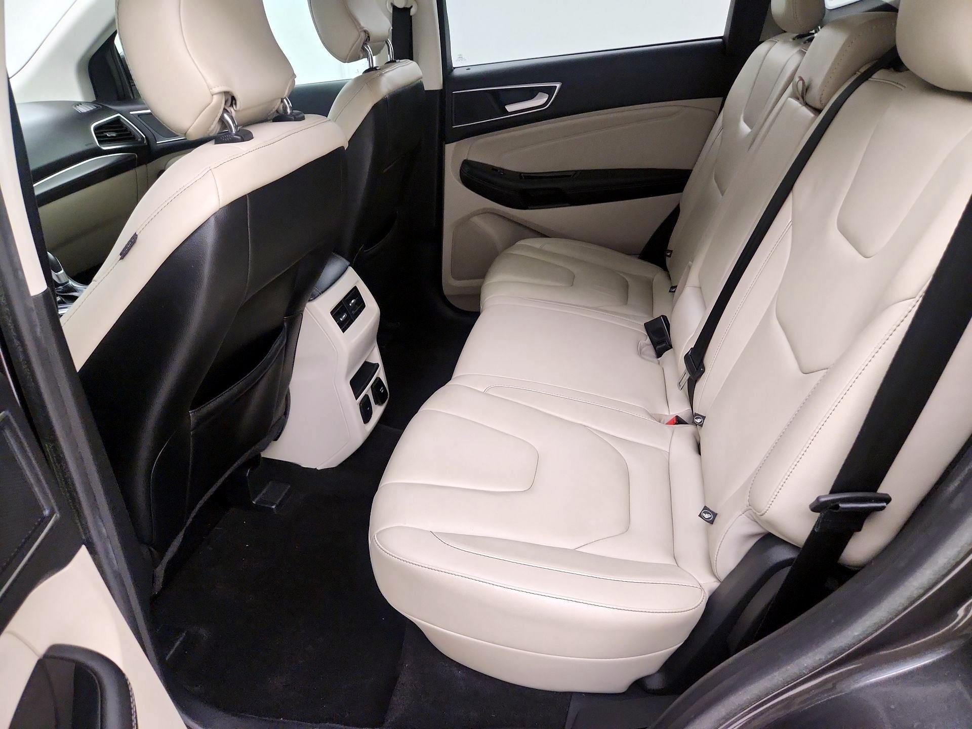 Thumbnail: 2018 Ford Edge - 20
