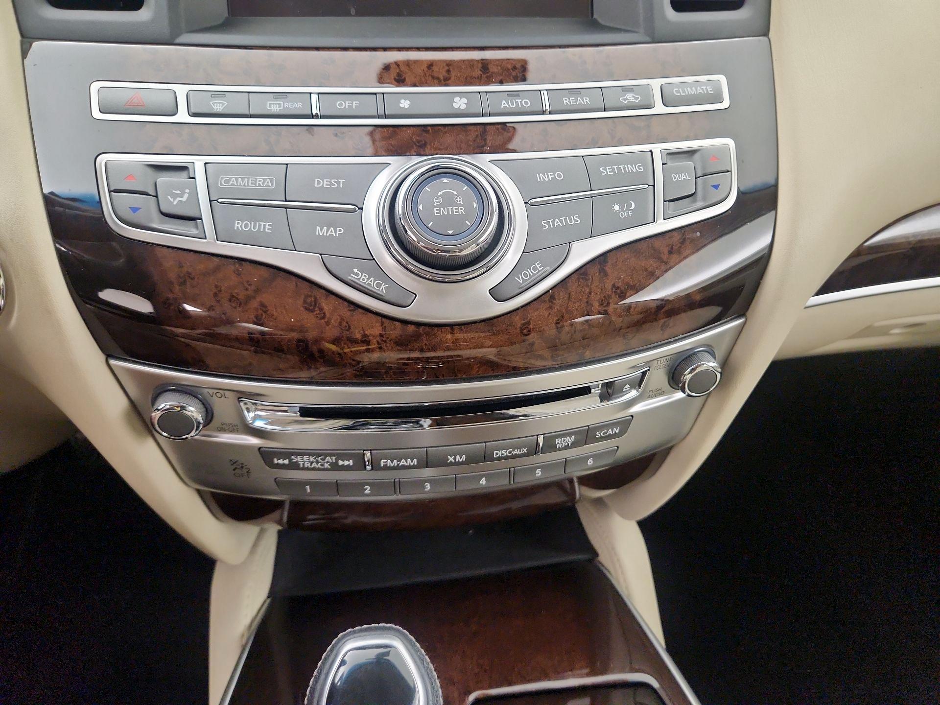 Thumbnail: 2016 INFINITI QX60 - 16