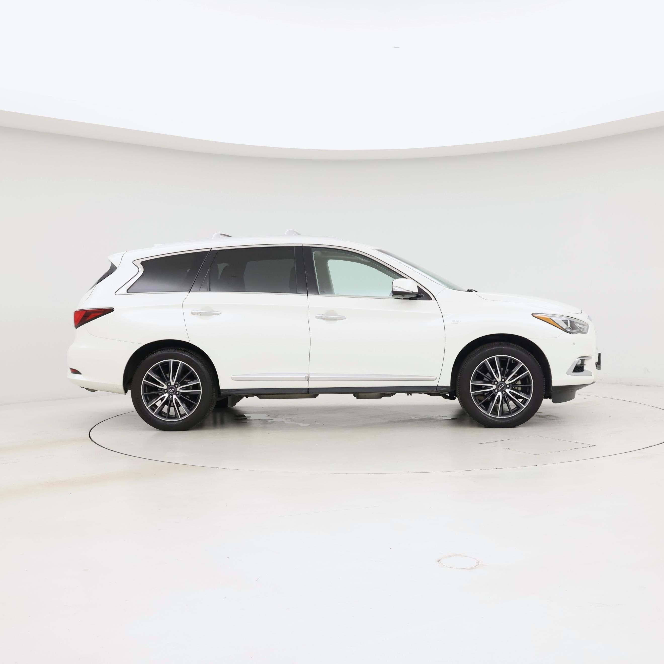 Thumbnail: 2016 INFINITI QX60 - 7