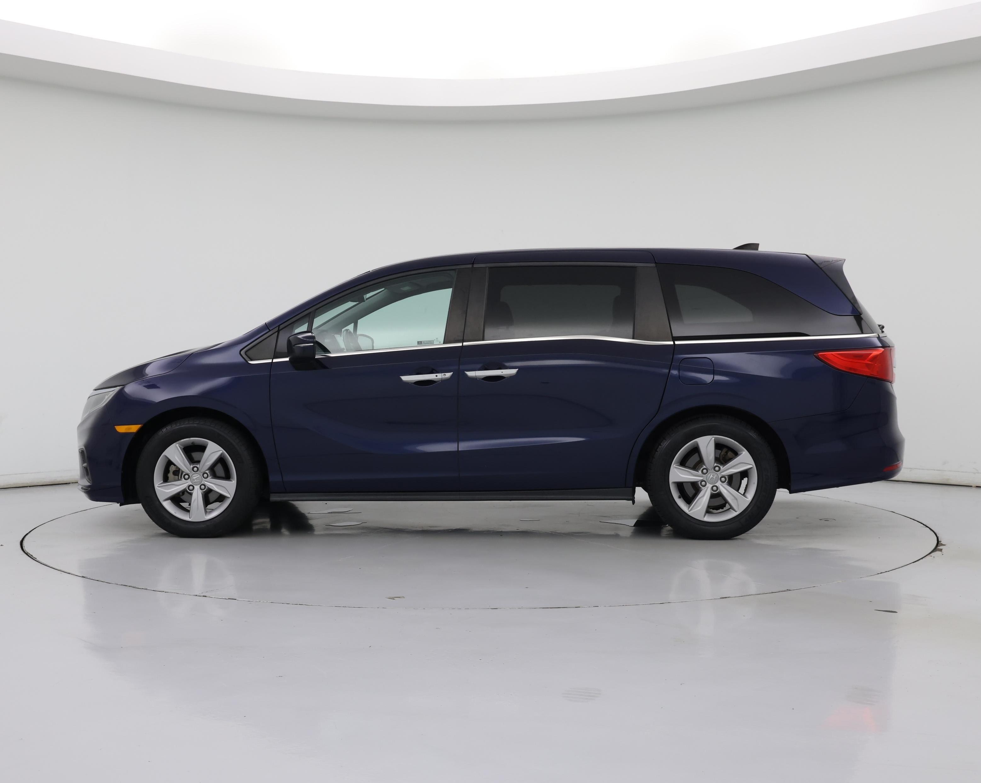 Thumbnail: 2019 Honda Odyssey - 3
