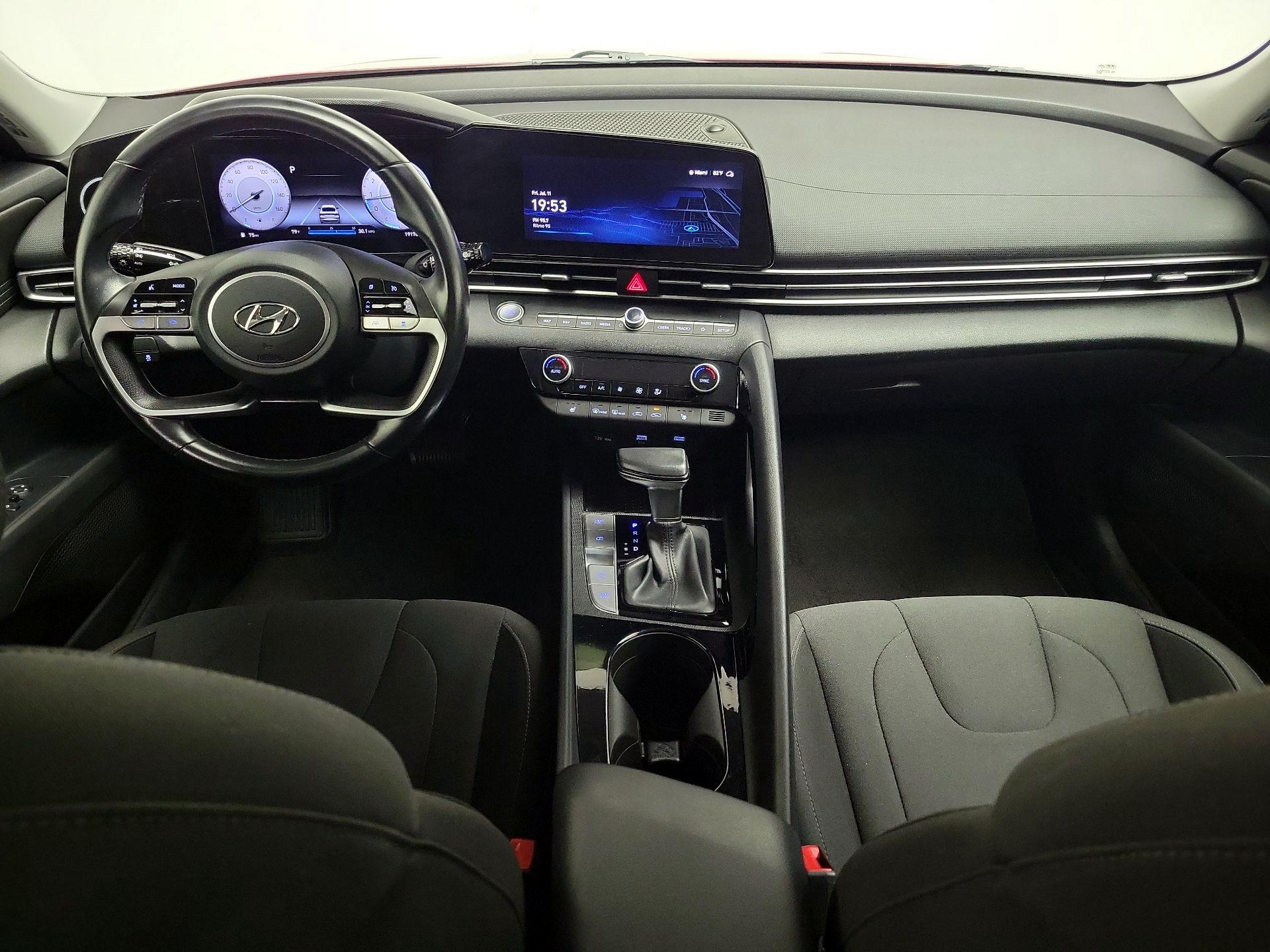 Thumbnail: 2023 Hyundai Elantra - 9