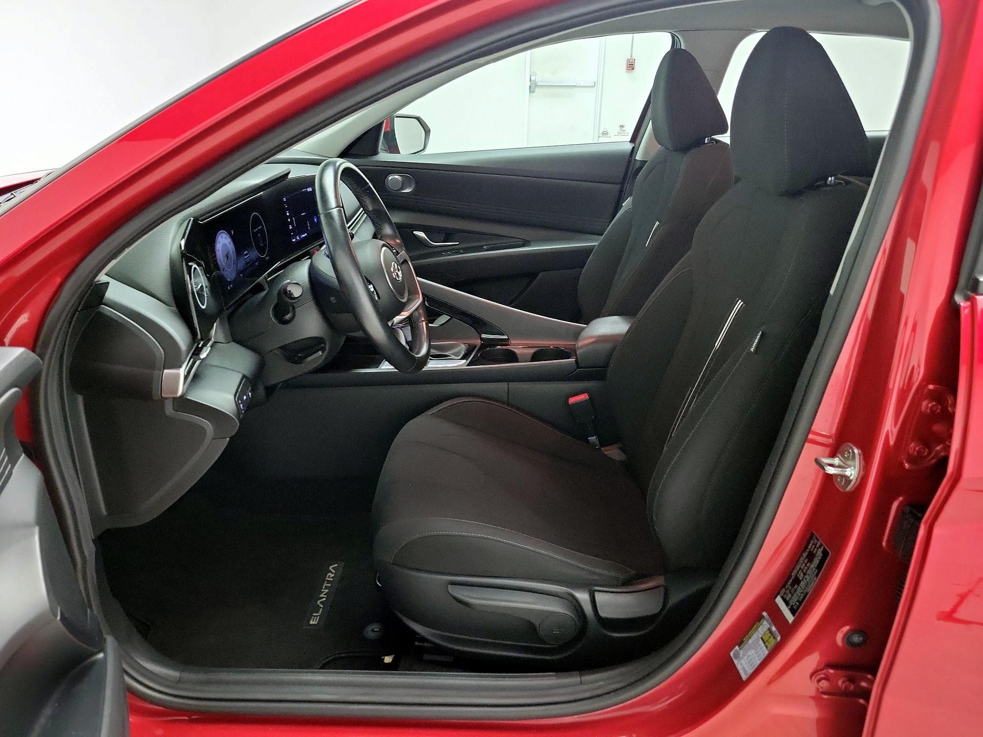 Thumbnail: 2023 Hyundai Elantra - 11