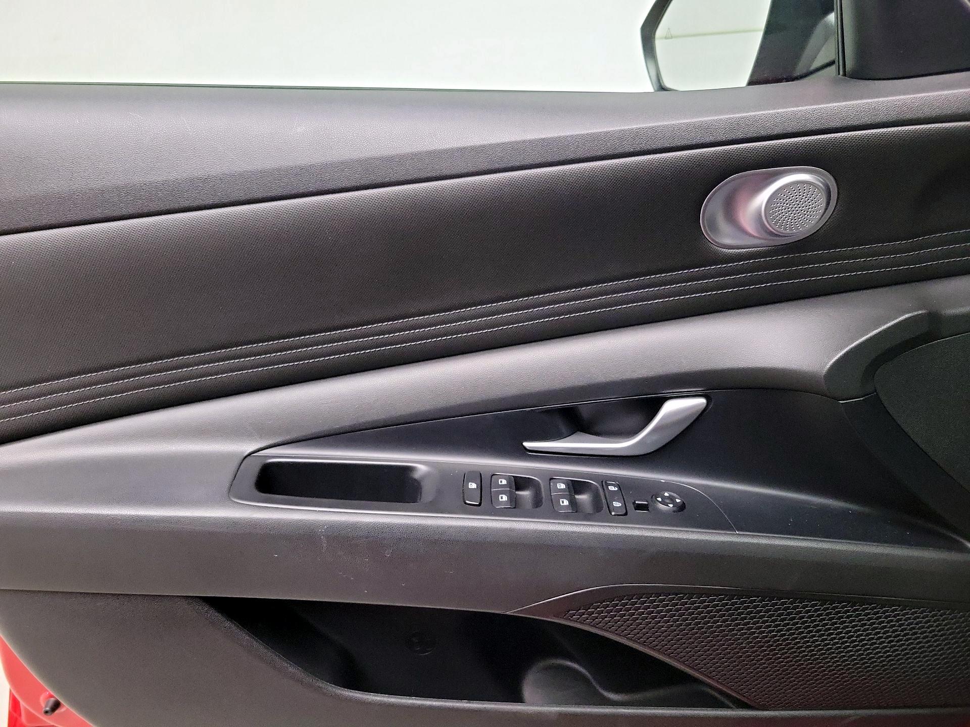 Thumbnail: 2023 Hyundai Elantra - 12