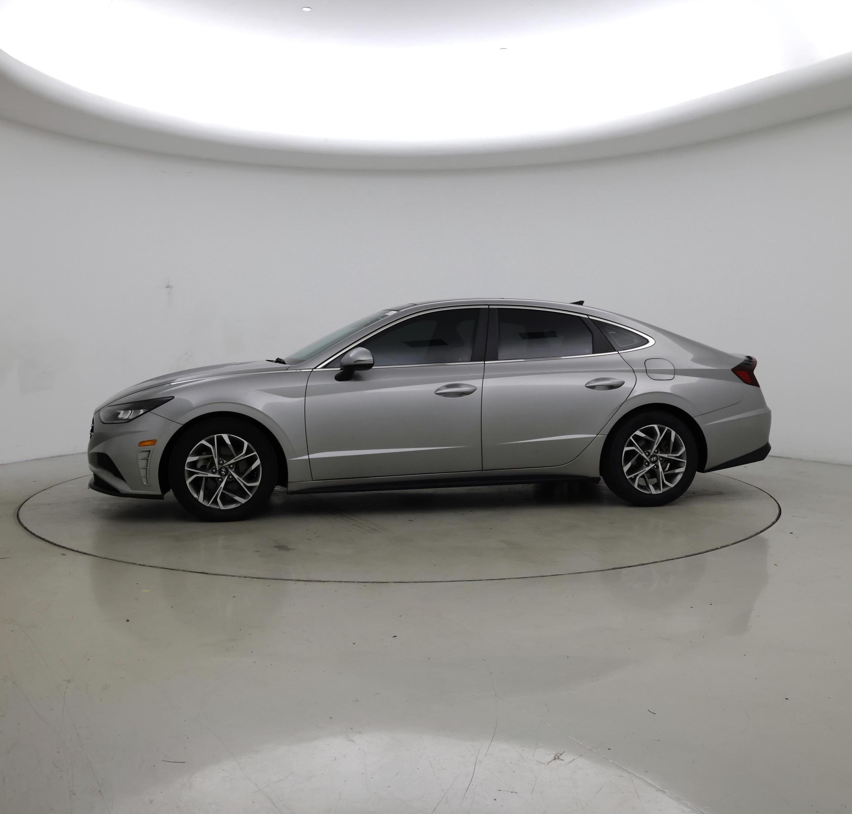 Thumbnail: 2022 Hyundai Sonata - 3