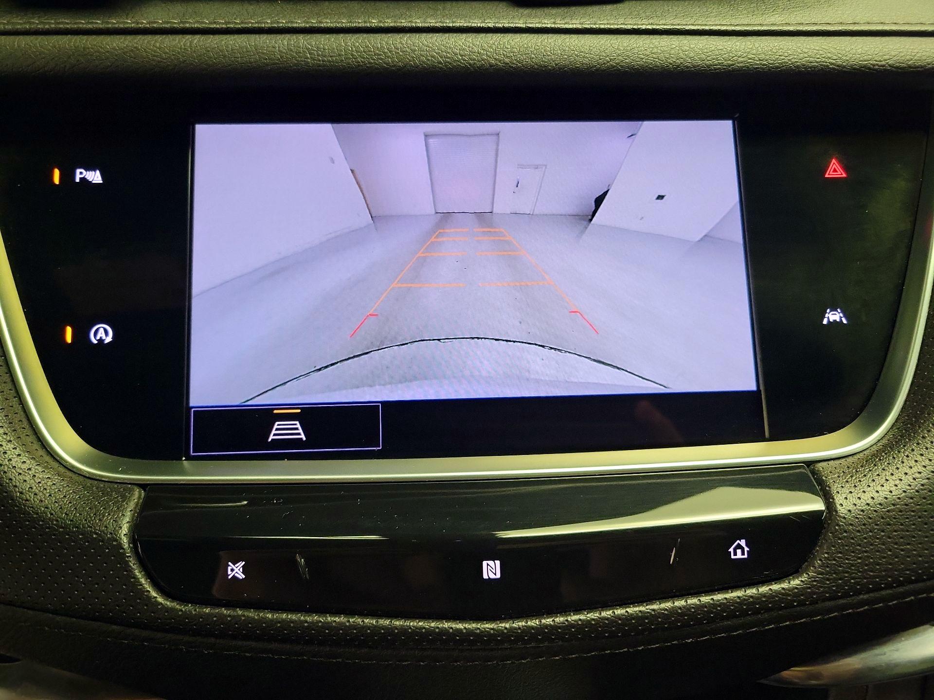 Thumbnail: 2021 Cadillac XT6 - 14