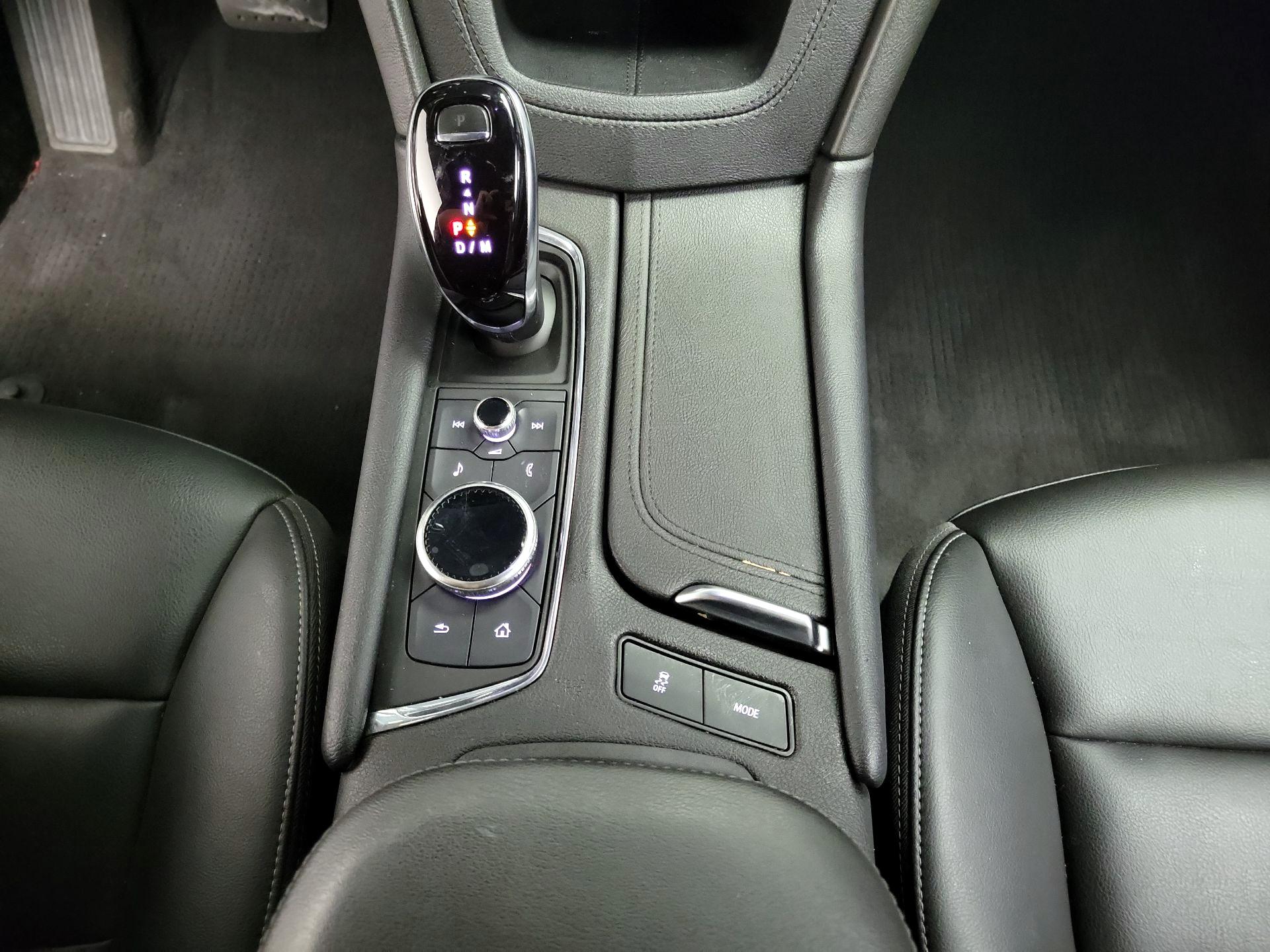 Thumbnail: 2021 Cadillac XT6 - 17
