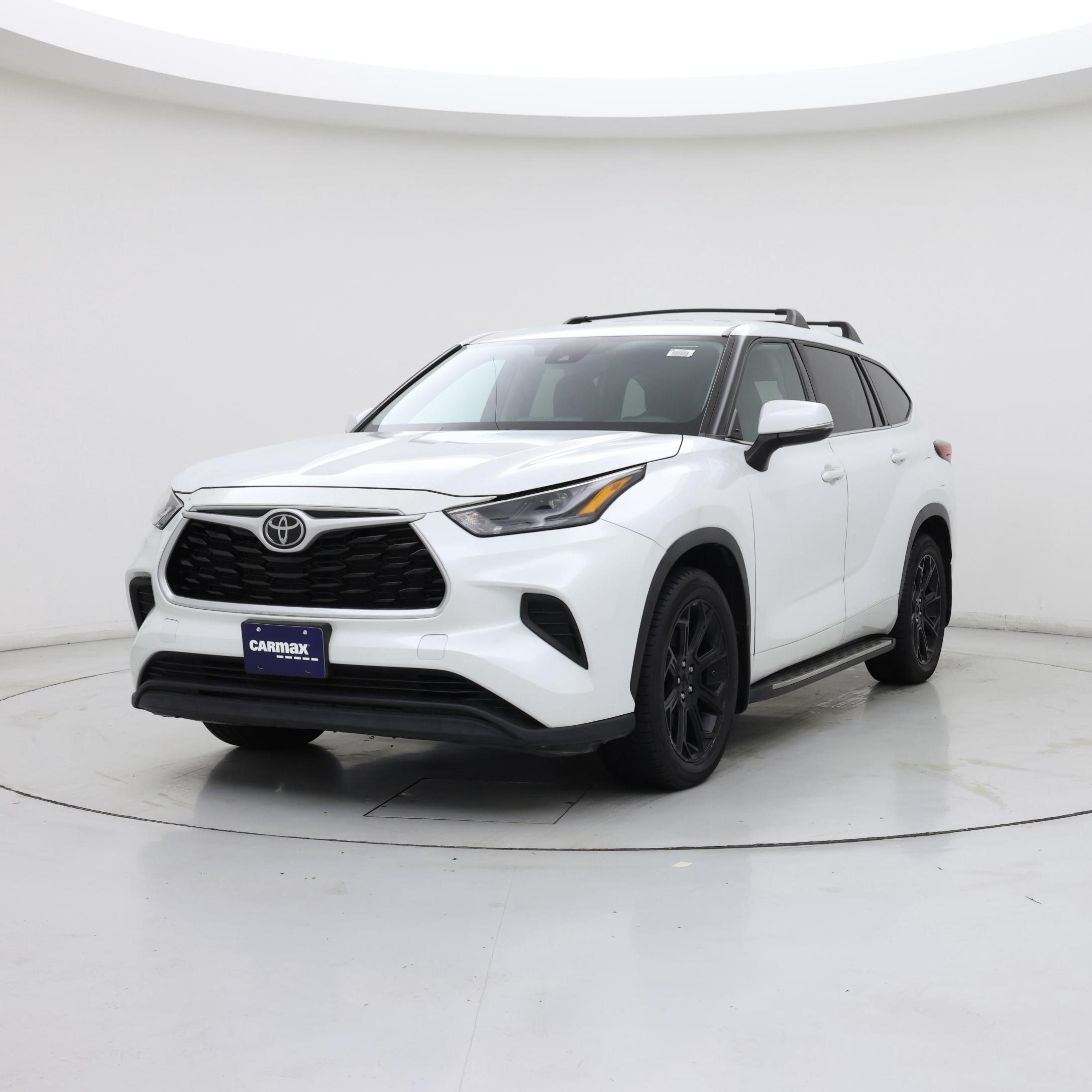 Thumbnail: 2022 Toyota Highlander - 4