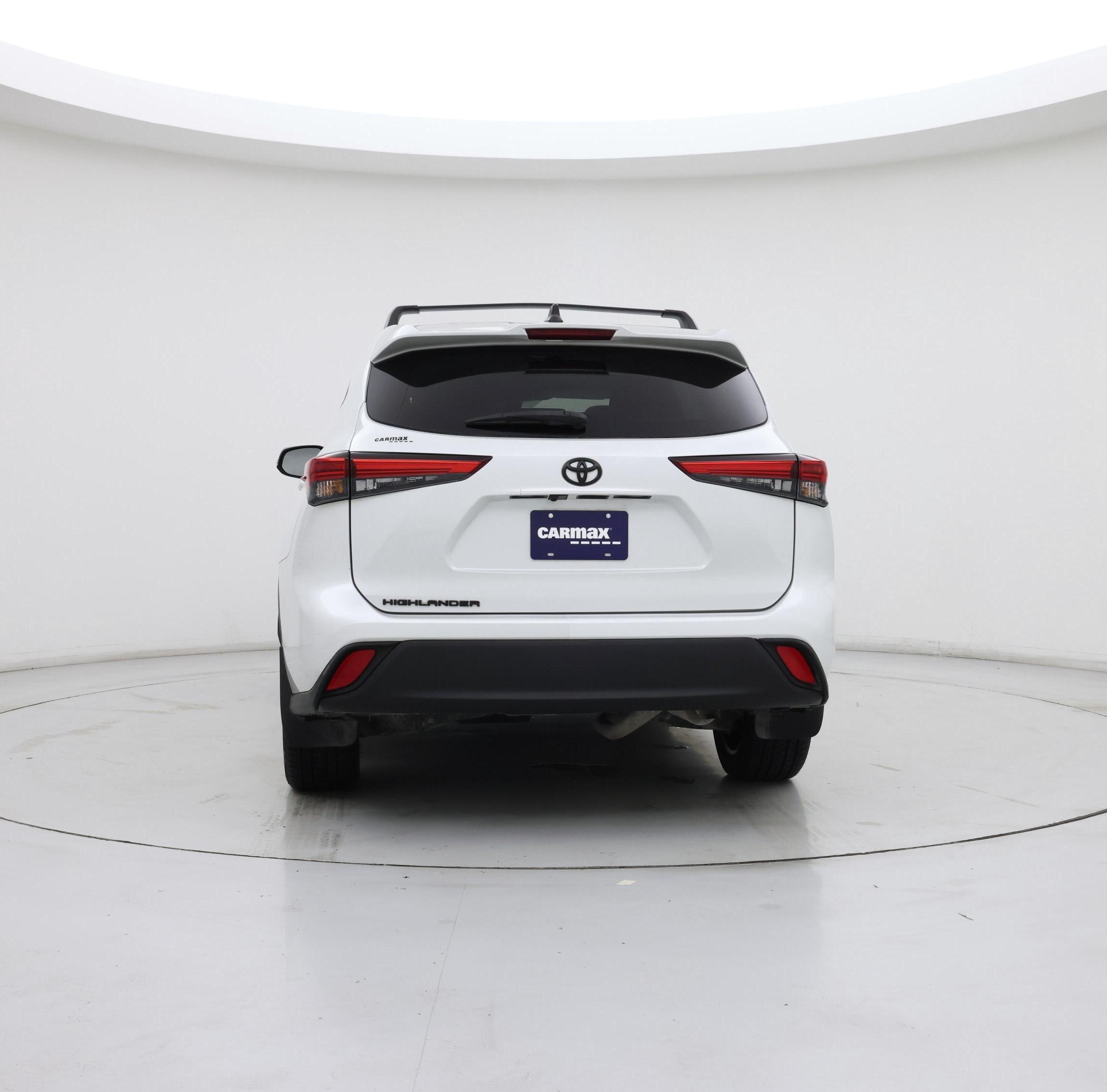 Thumbnail: 2022 Toyota Highlander - 6